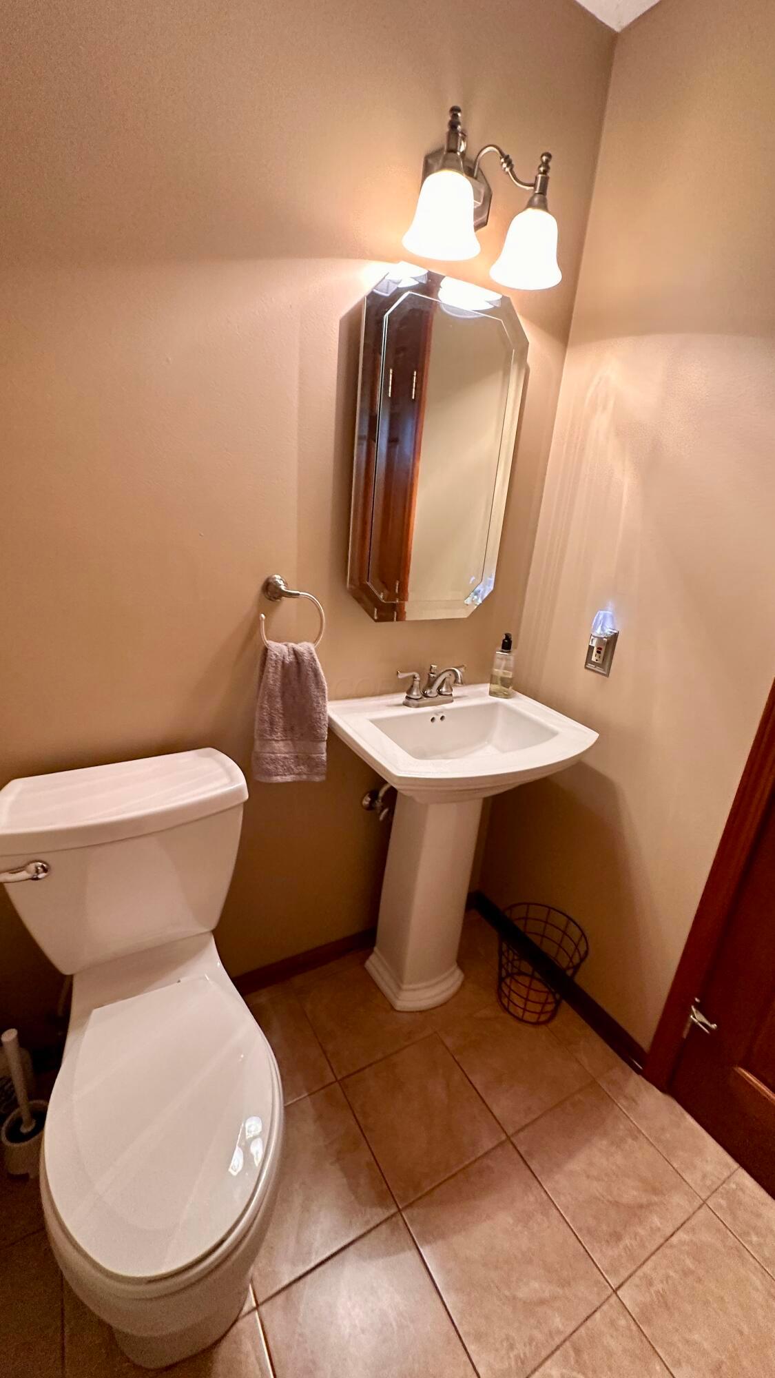 605 Oakwood Drive Property Photo 18