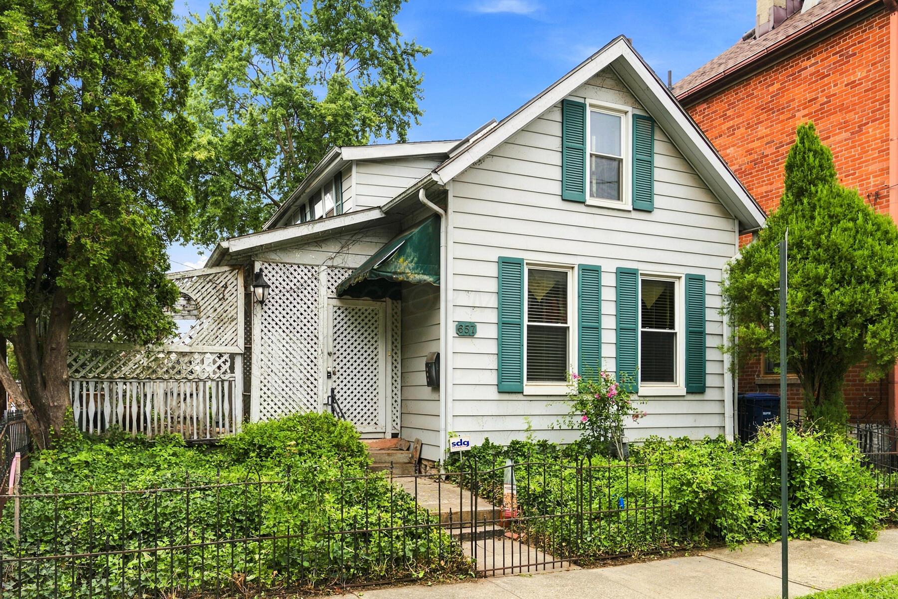 657 S 9th Street Property Photo 1