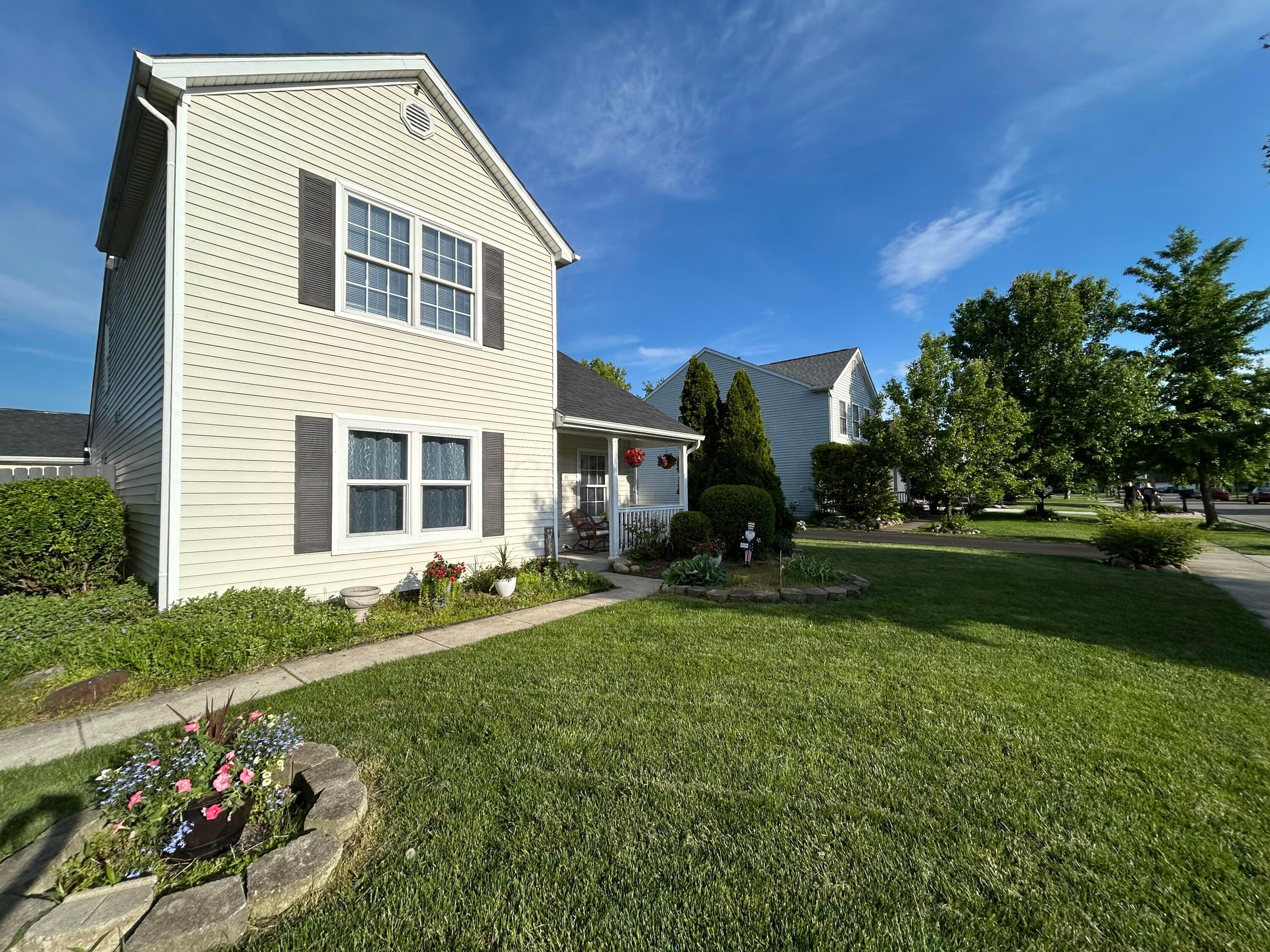 4048 Grayson Drive Property Photo 2