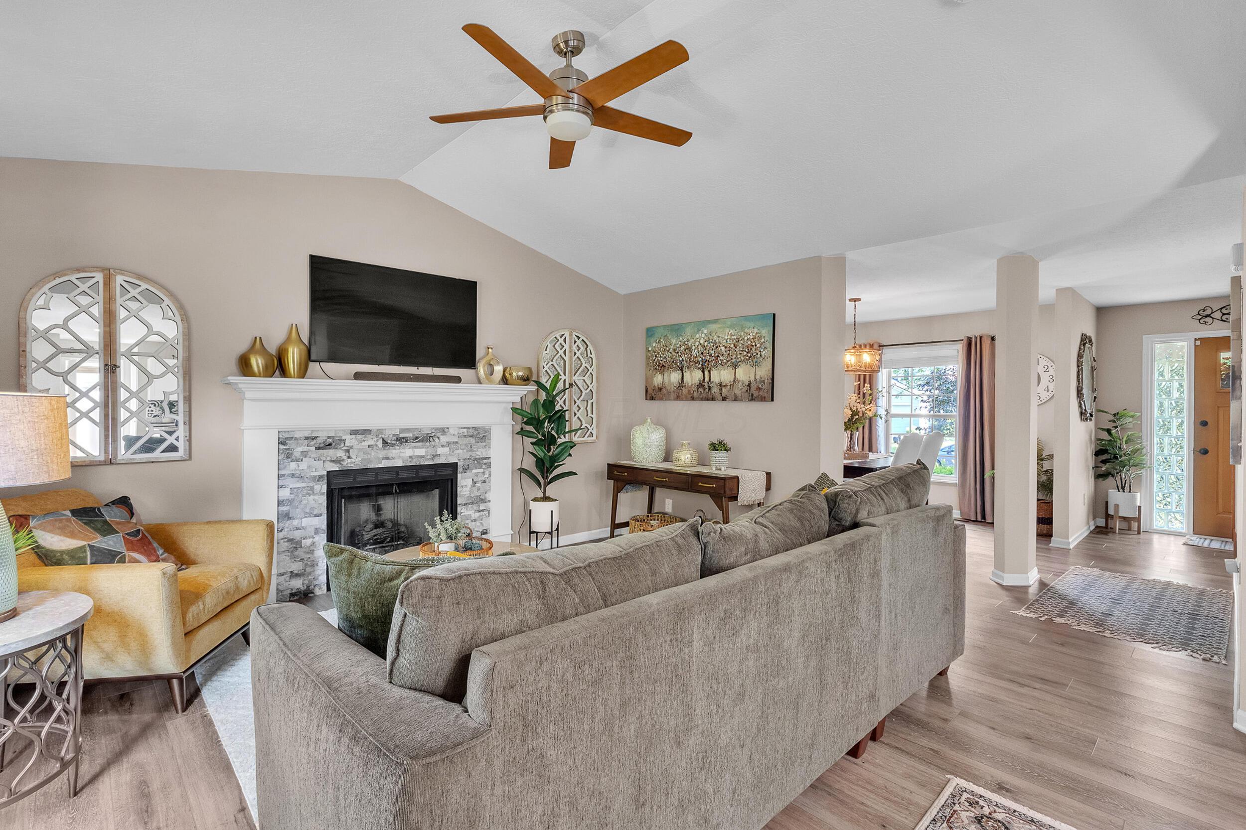231 Stonemast Loop Property Photo 8