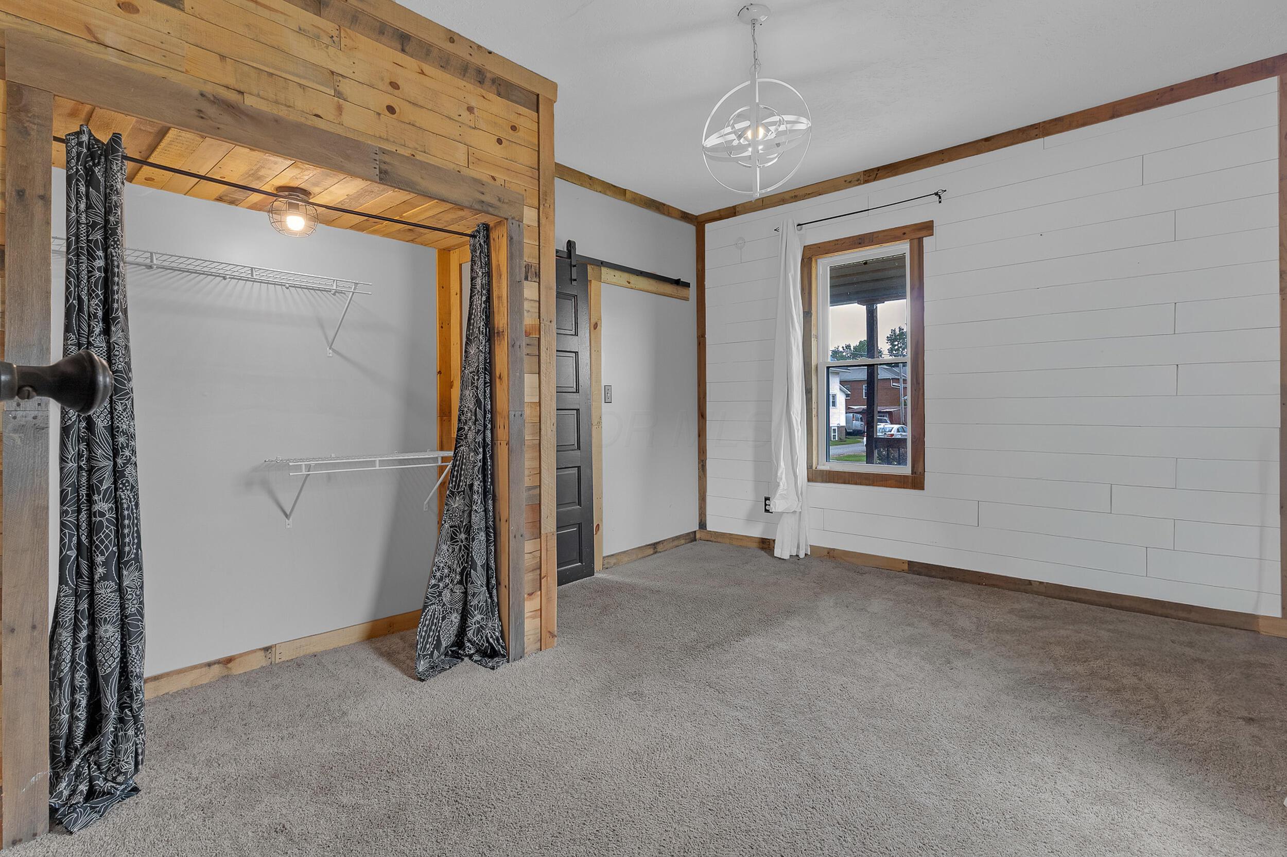 22 W 3rd Street Property Photo 15