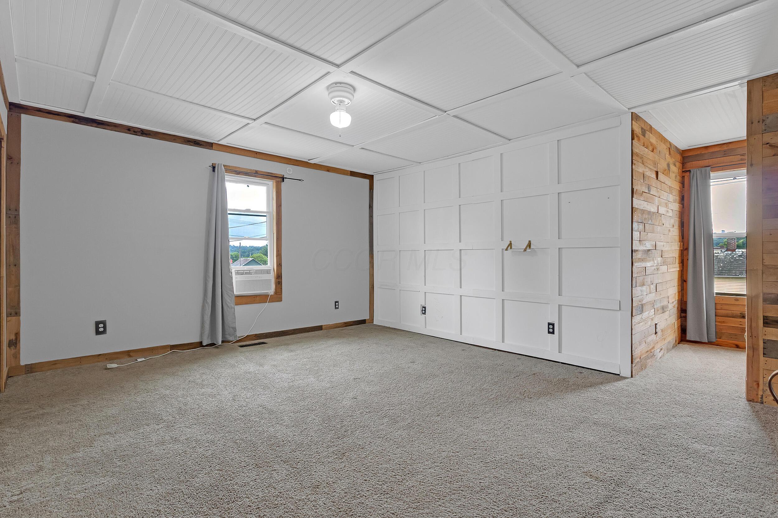 22 W 3rd Street Property Photo 19