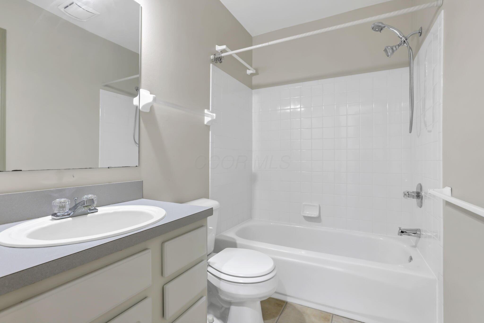2573 Rustling Oak Boulevard Property Photo 24