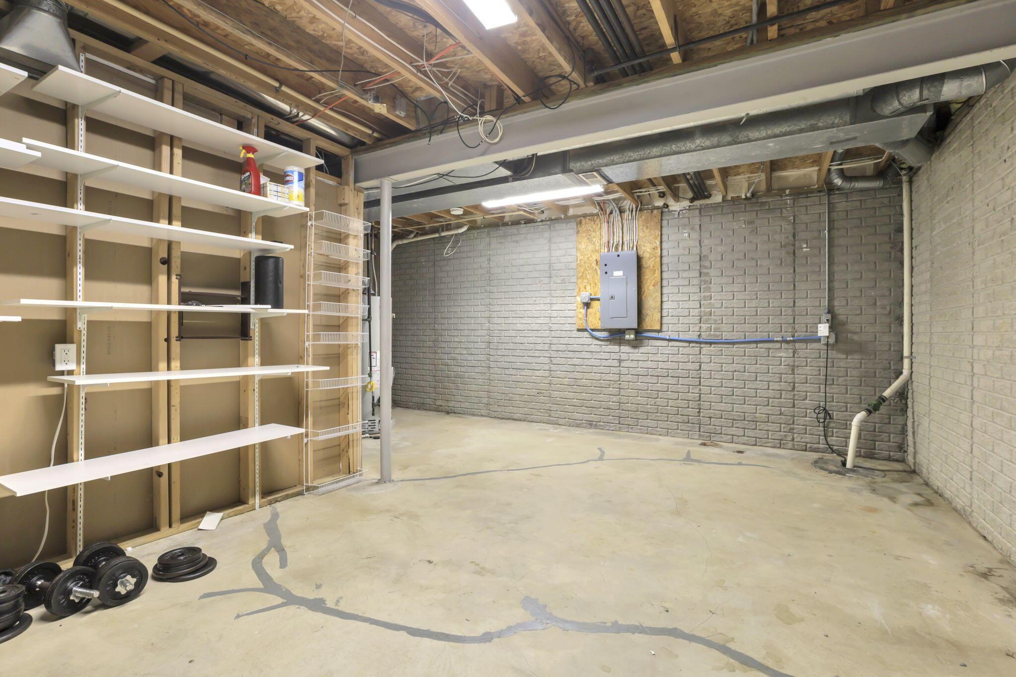2573 Rustling Oak Boulevard Property Photo 33