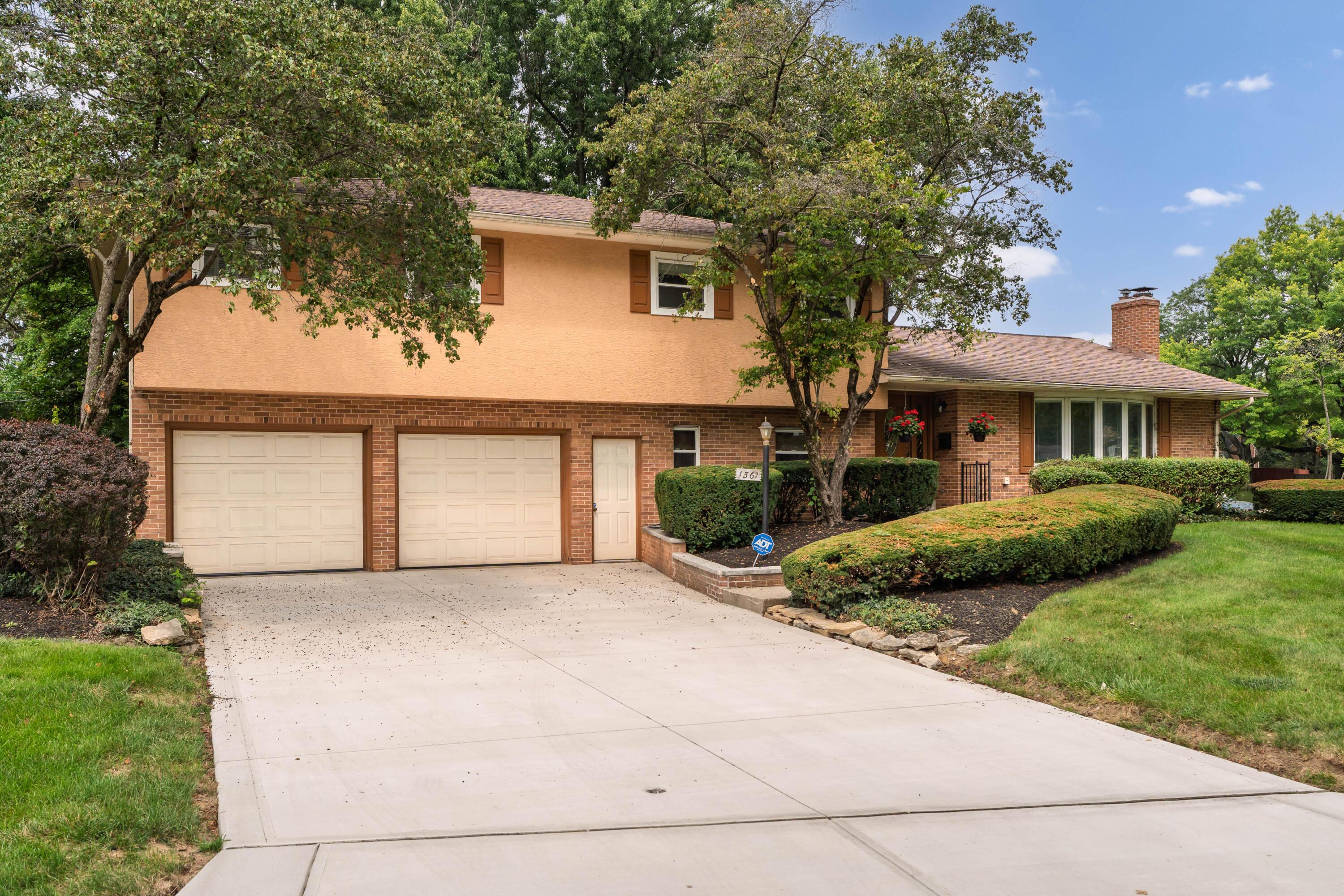 1561 Rose View Drive Property Photo 1