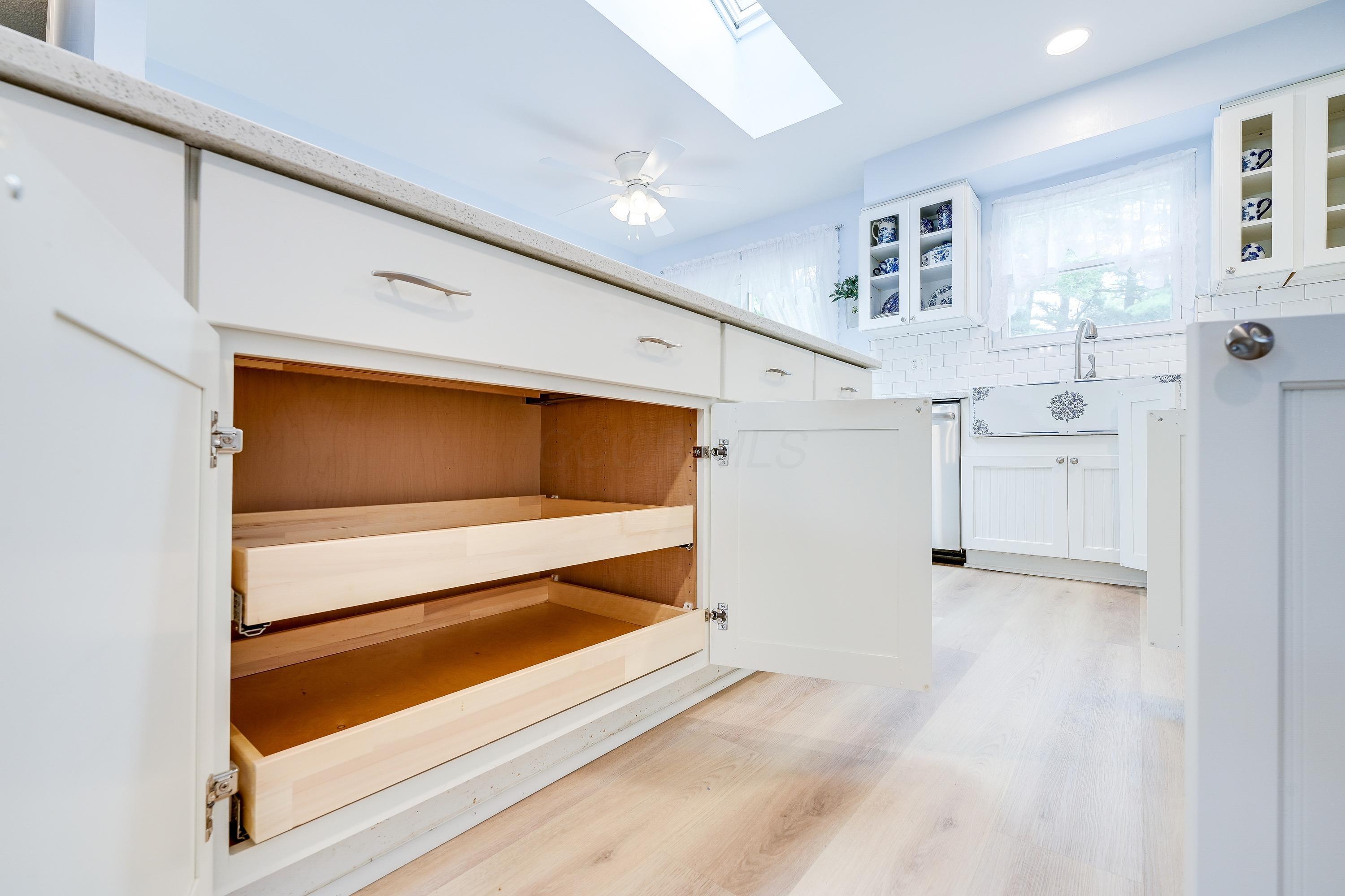 2054 Decker Court Property Photo 13