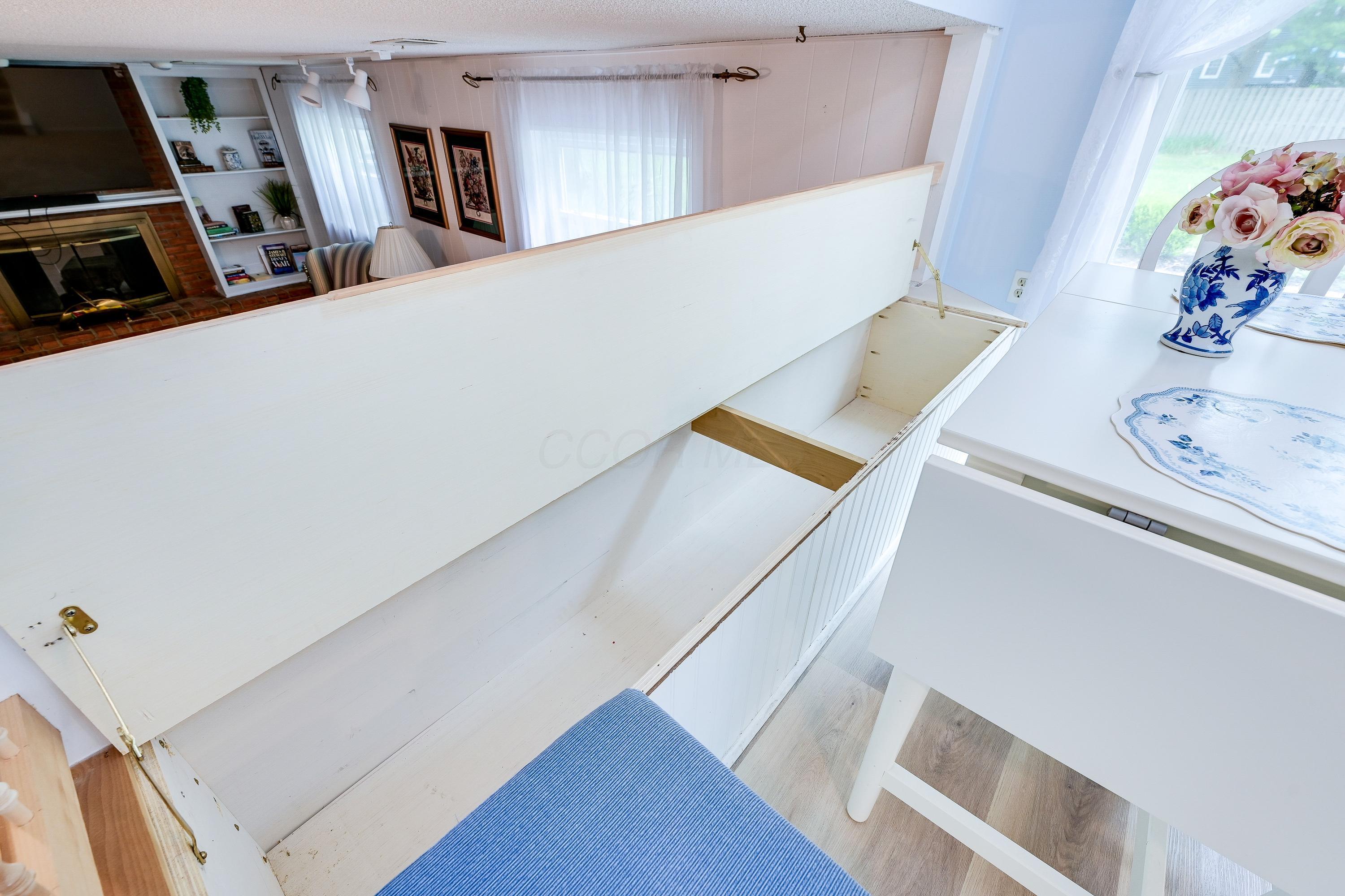 2054 Decker Court Property Photo 16