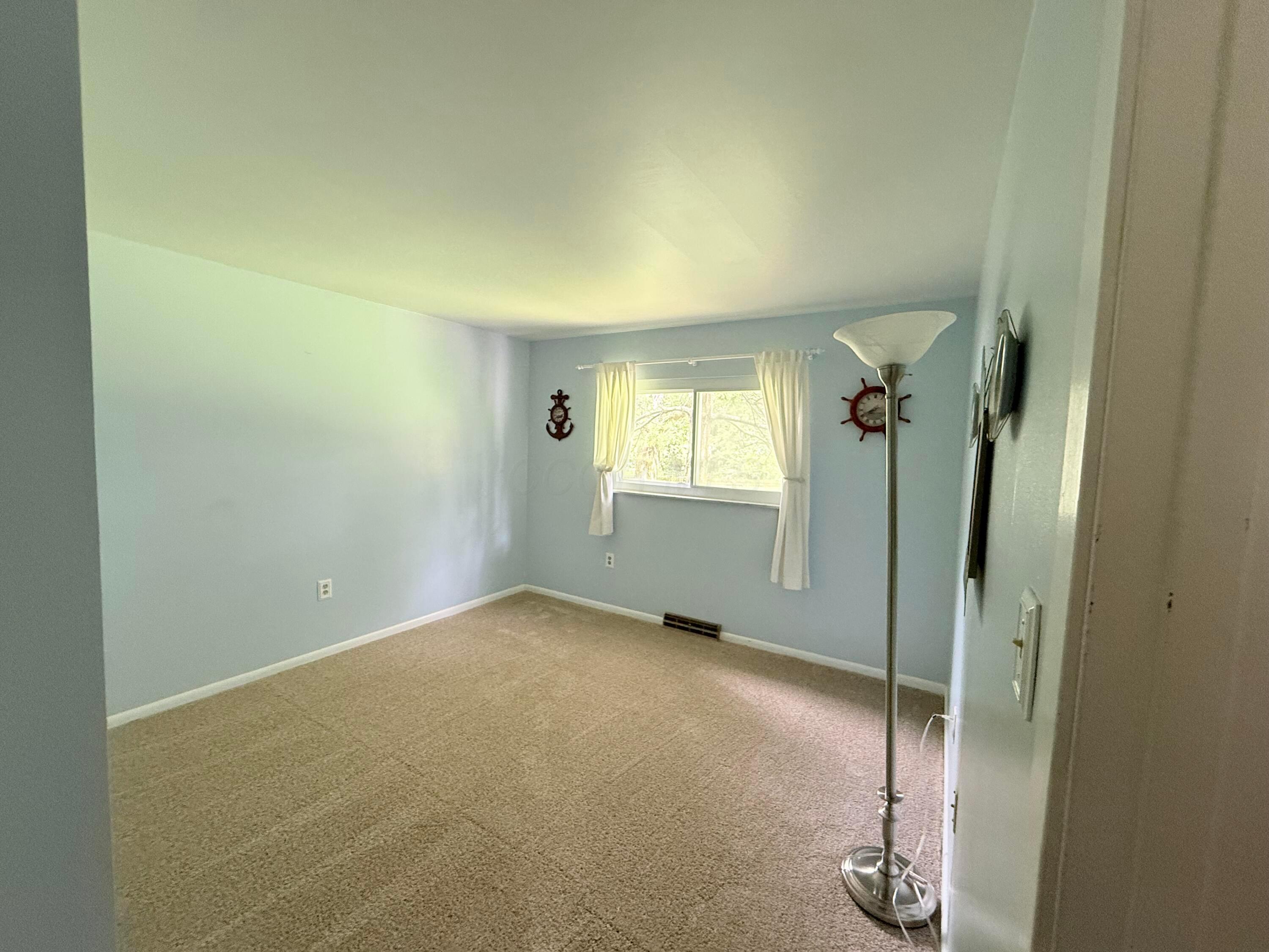2054 Decker Court Property Photo 27