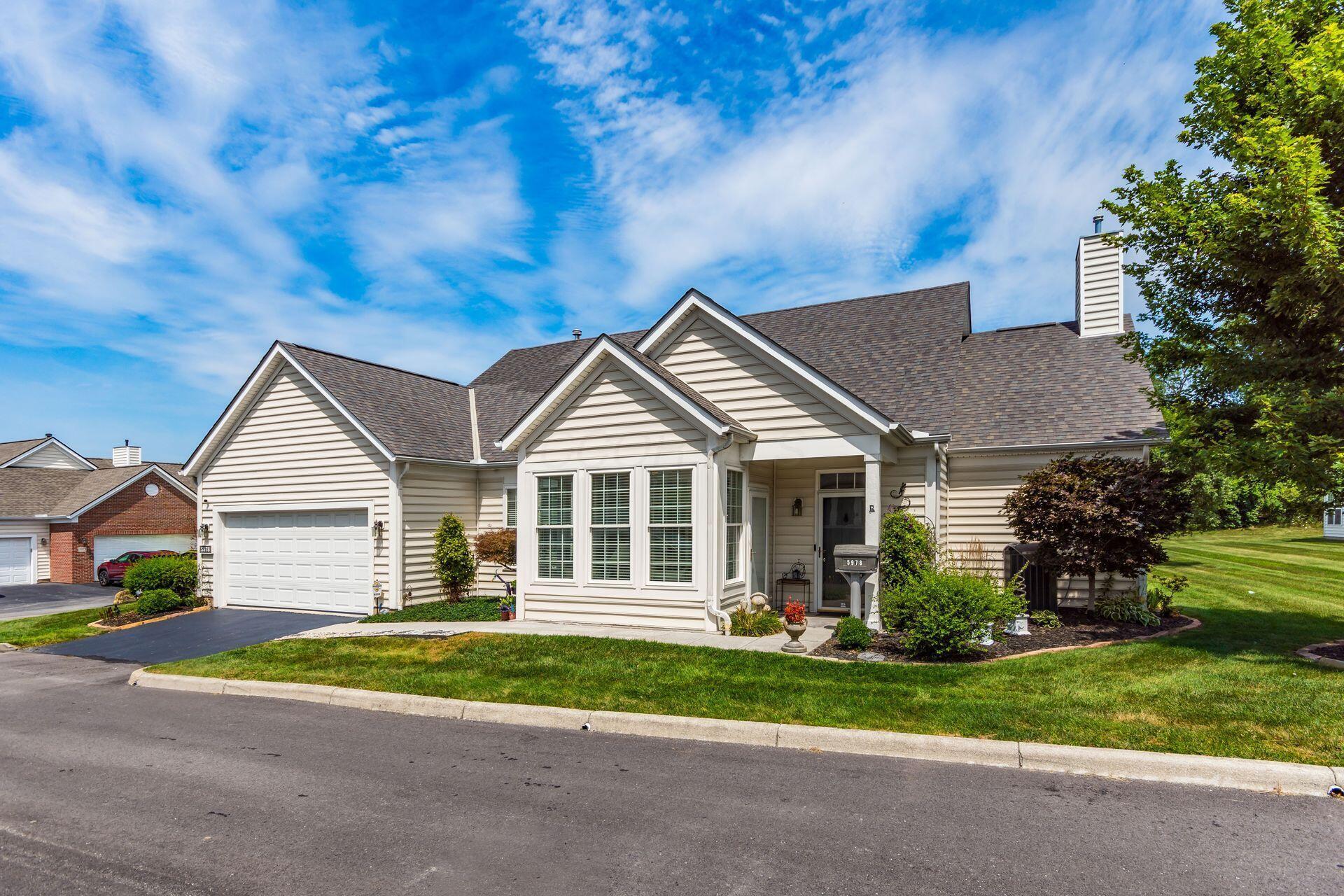 5978 Hickory Brook Way Property Photo 3