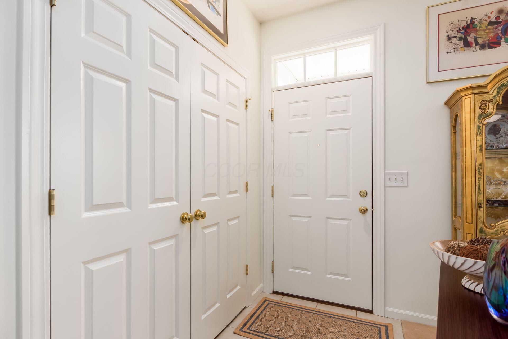 5978 Hickory Brook Way Property Photo 7