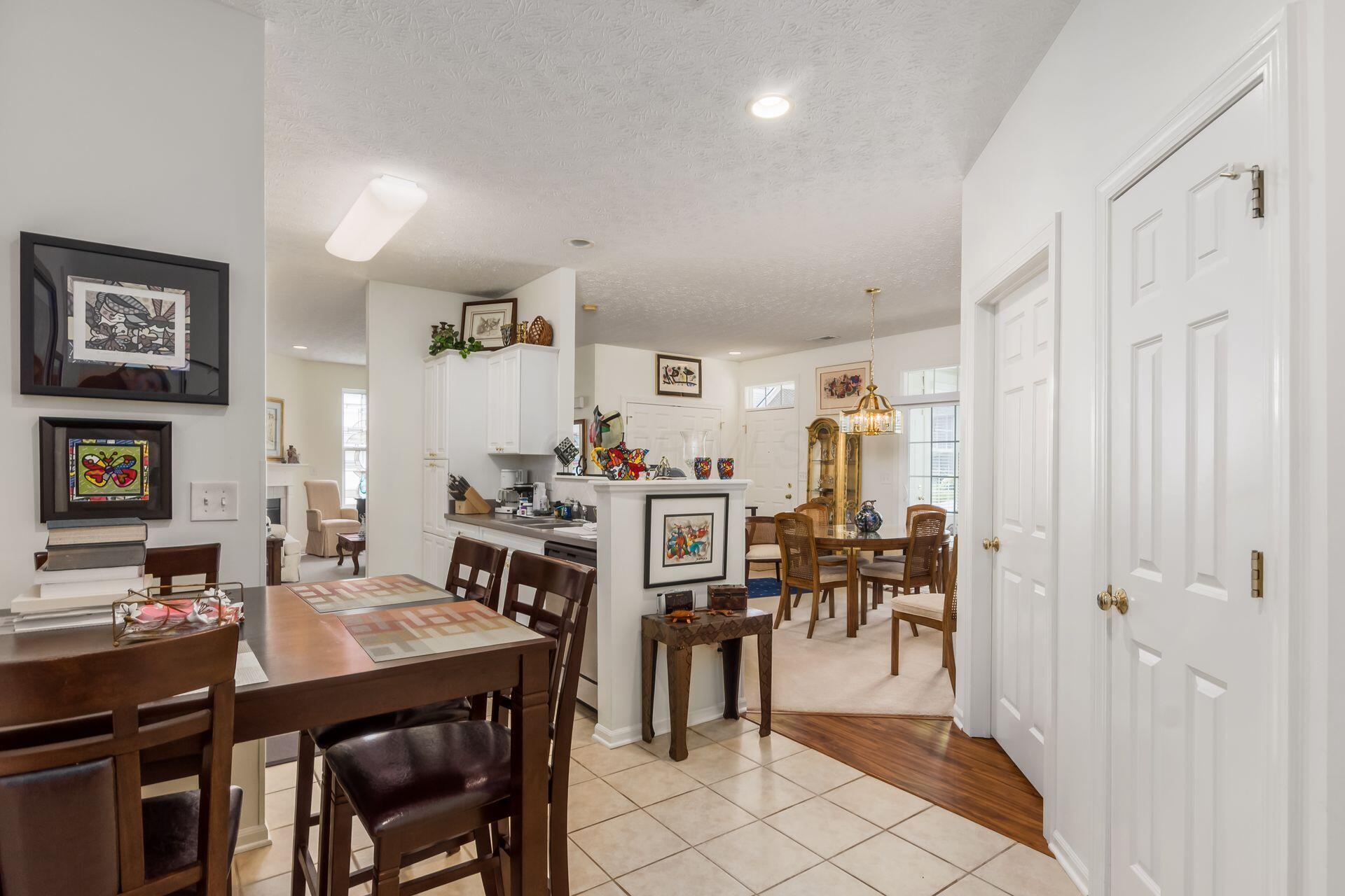 5978 Hickory Brook Way Property Photo 9
