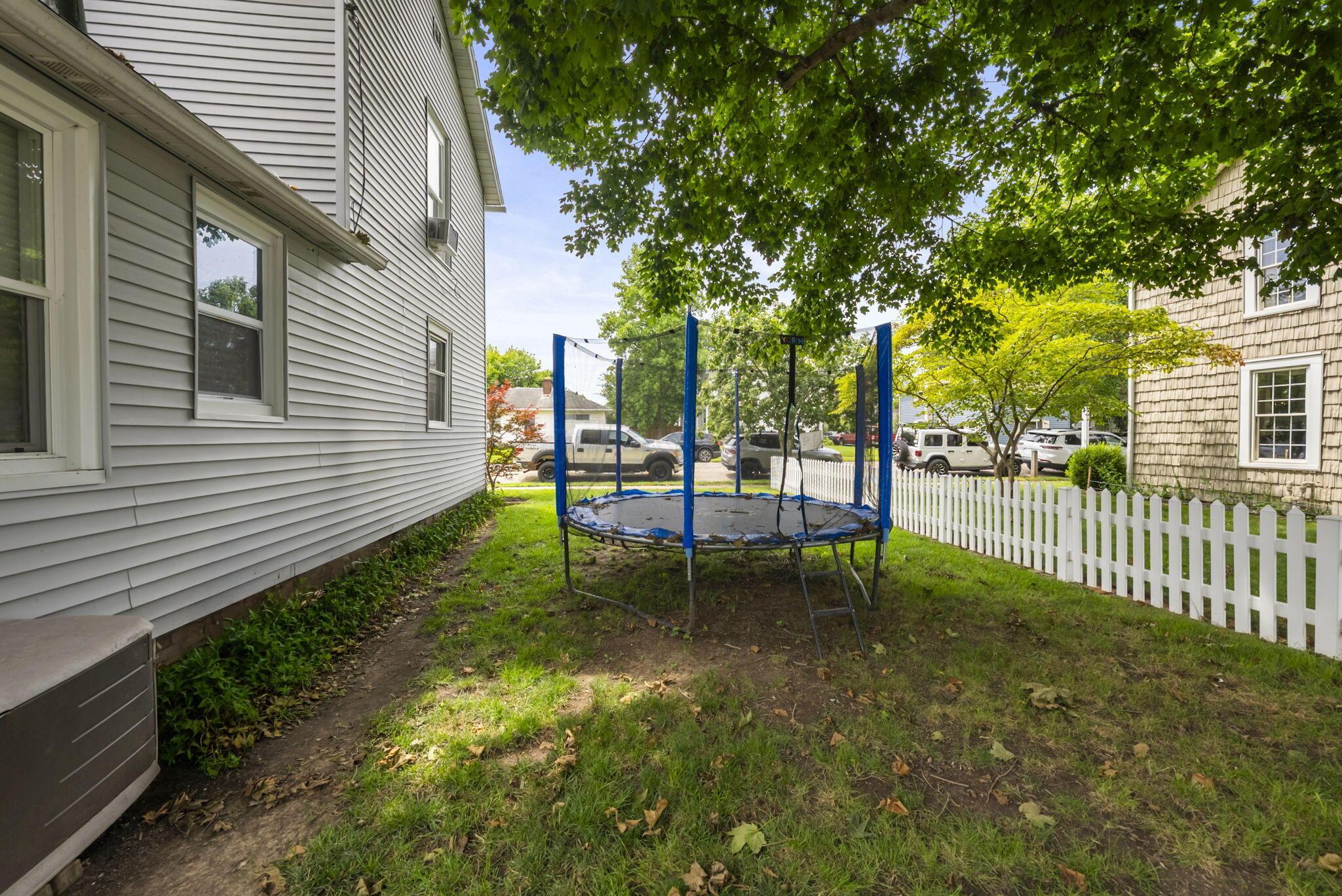 154 Powell Street Property Photo 28