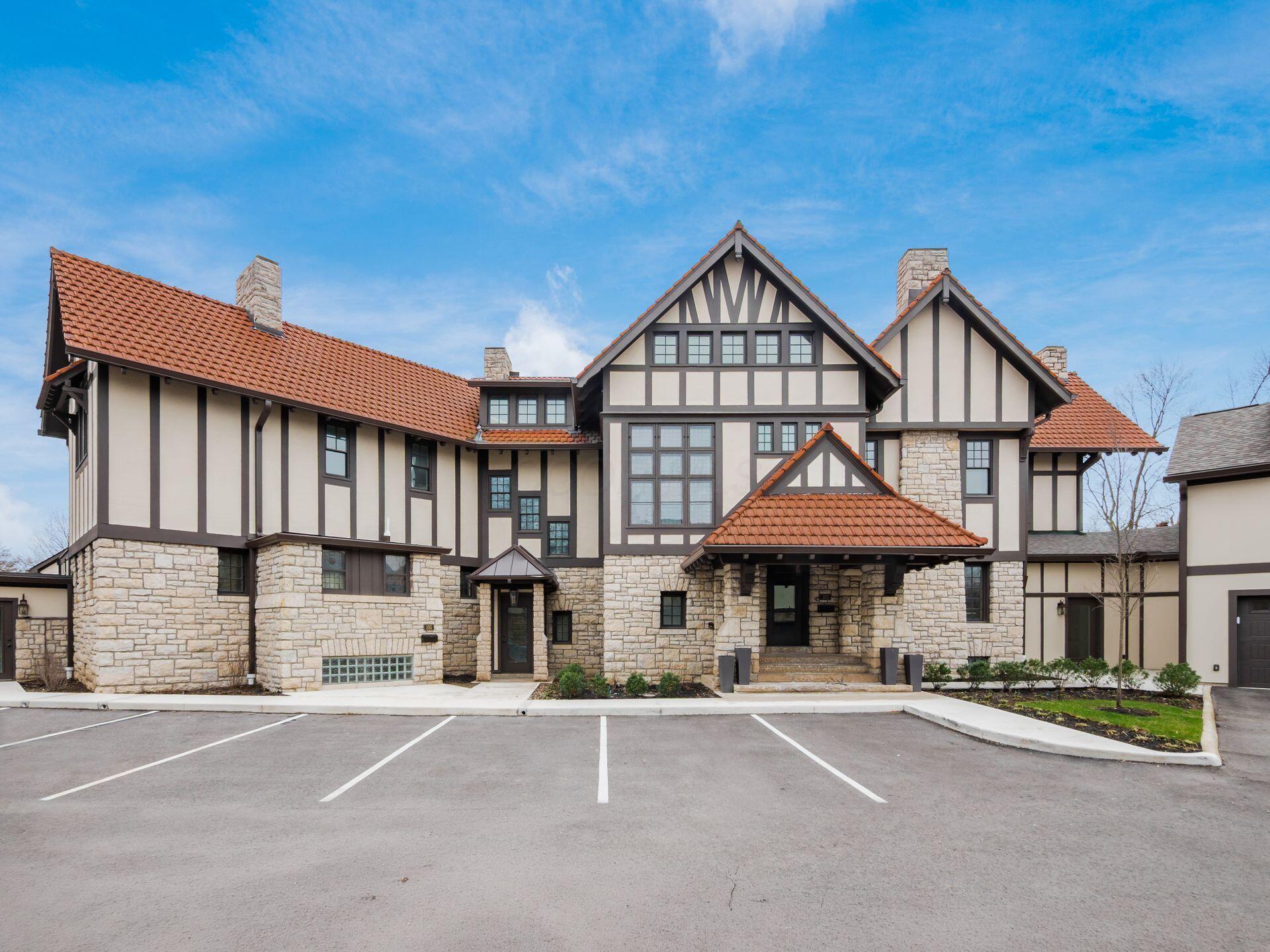 2015 W 5th Avenue, 105