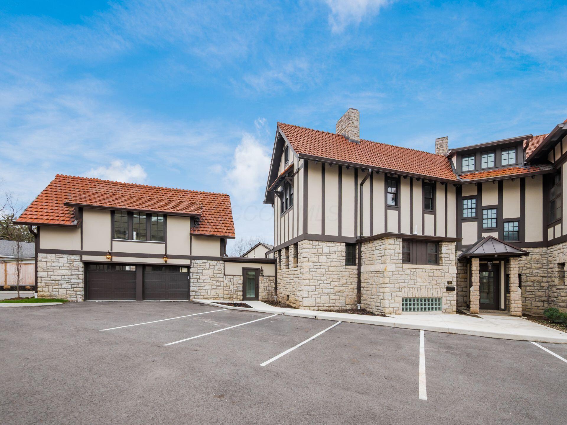 2015 W 5th Avenue, 105 Property Photo 4