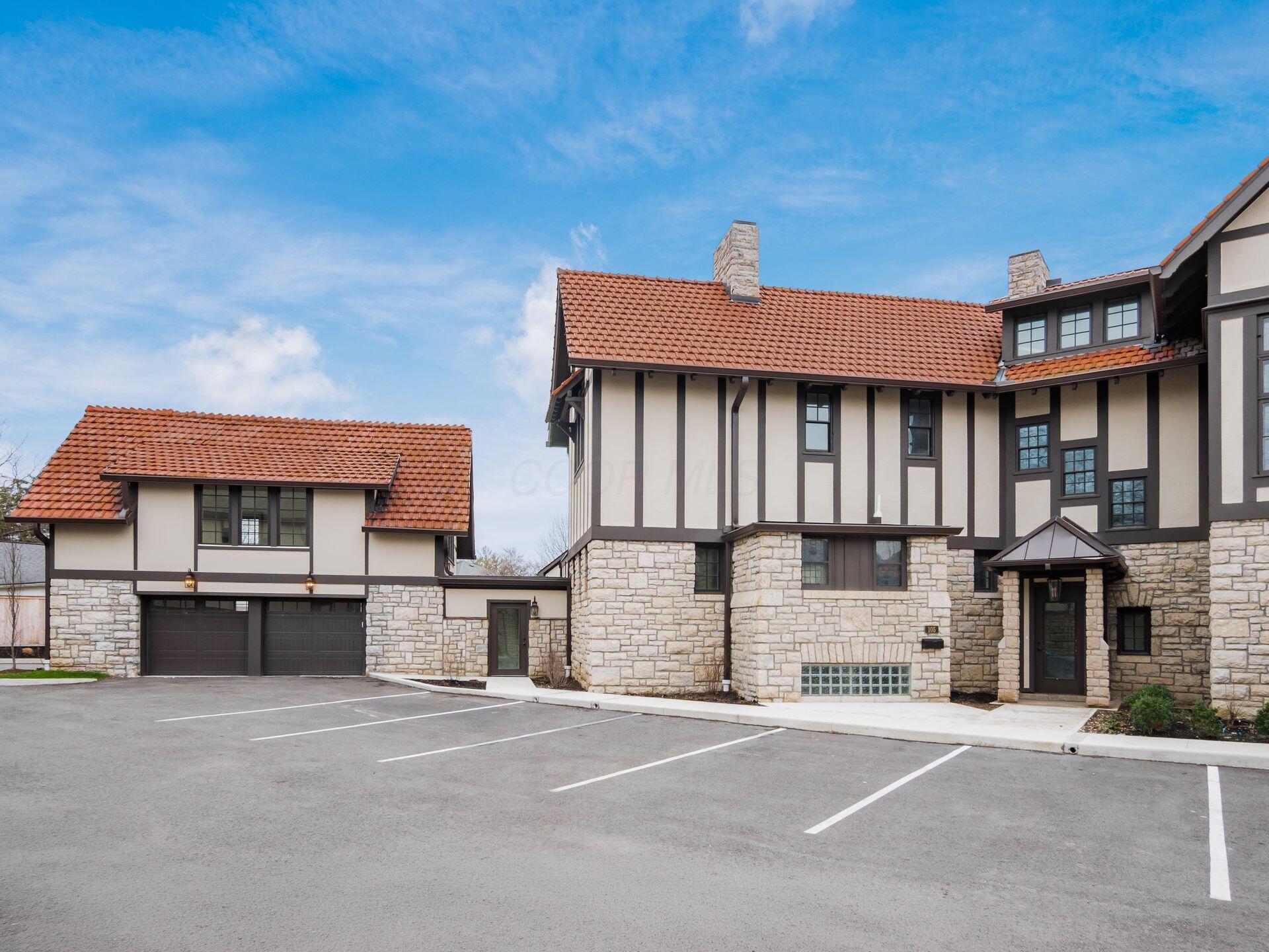 2015 W 5th Avenue, 105 Property Photo 6