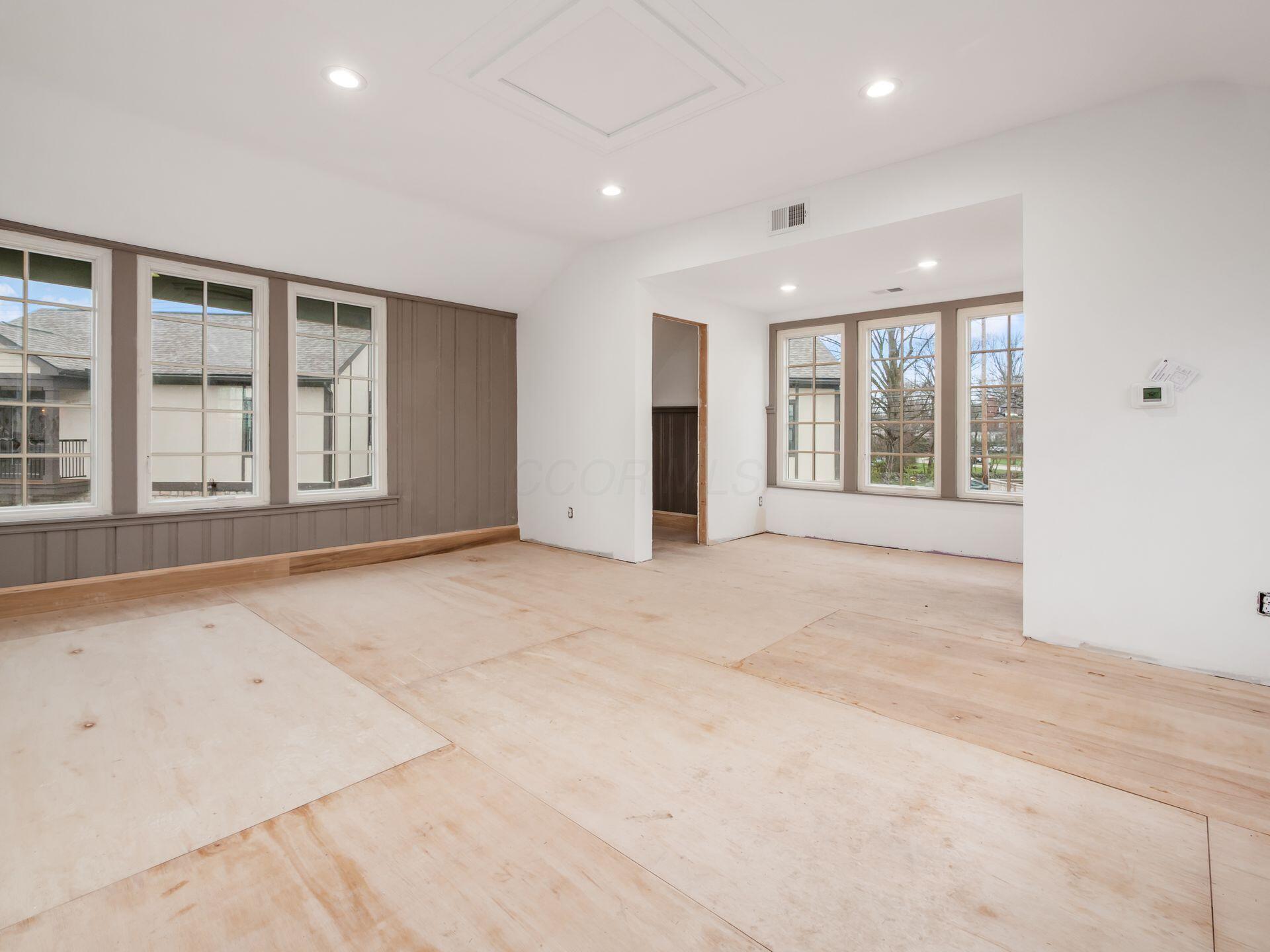 2015 W 5th Avenue, 105 Property Photo 26