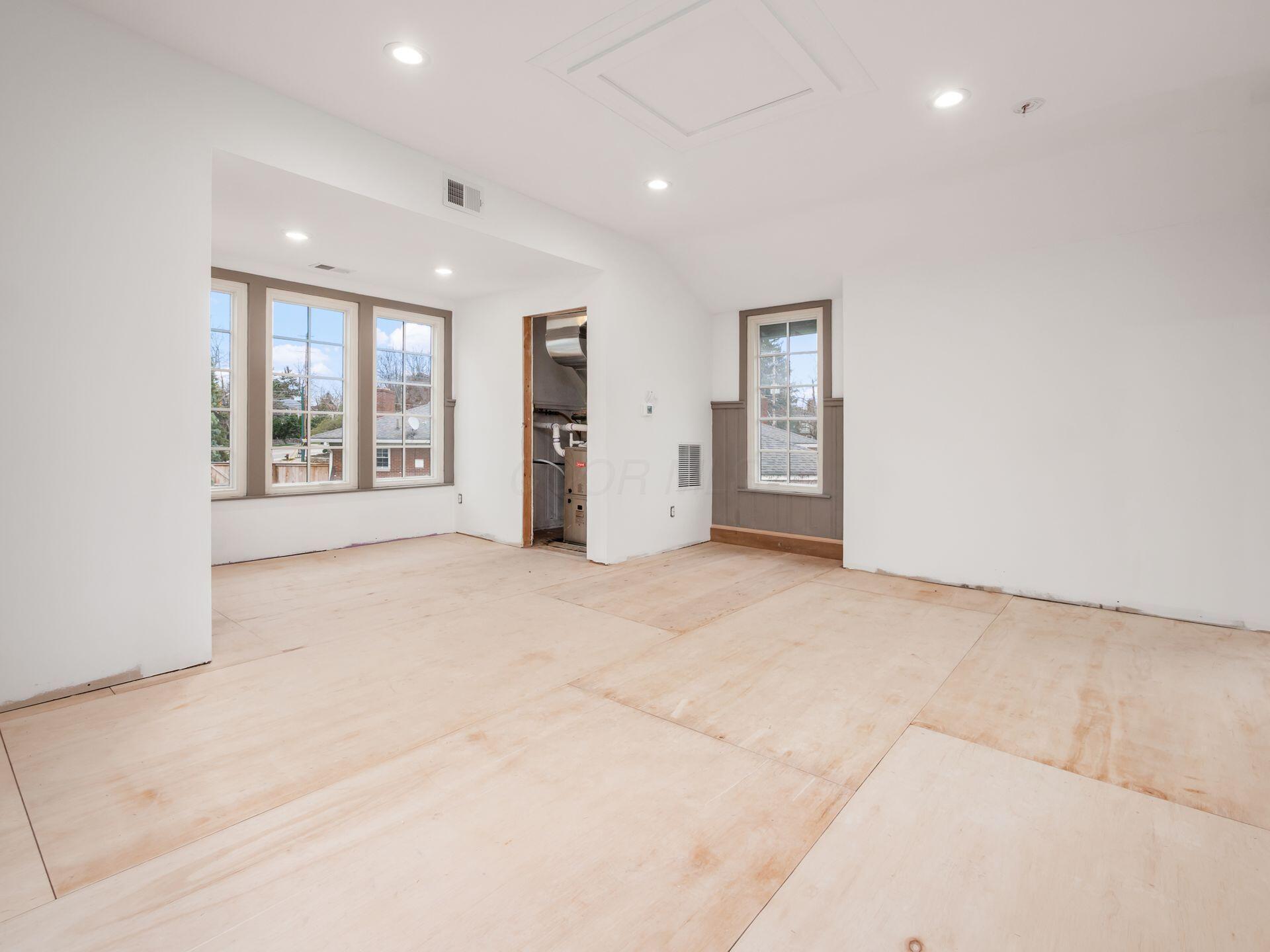 2015 W 5th Avenue, 105 Property Photo 27