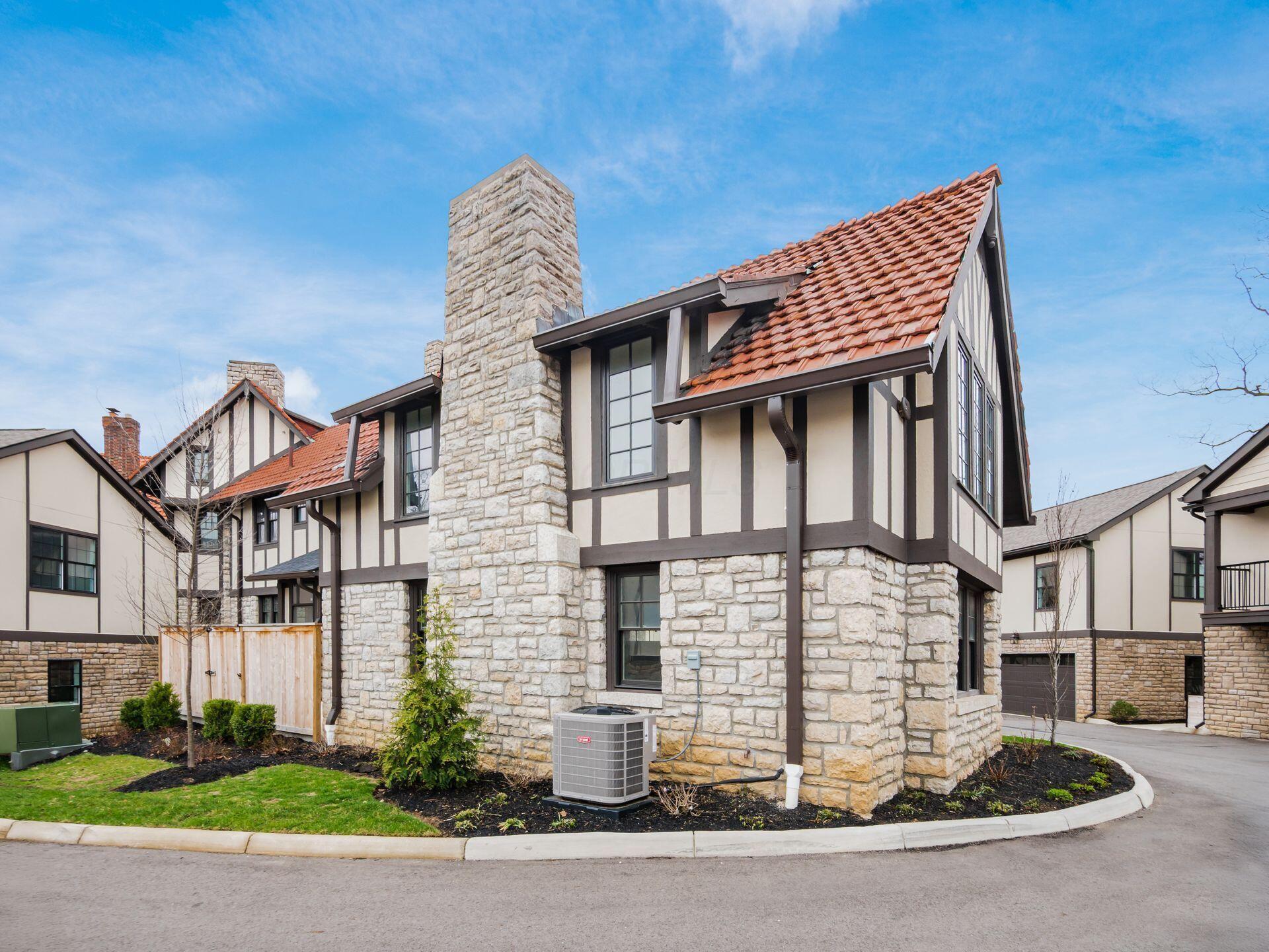 2015 W 5th Avenue, 105 Property Photo 52