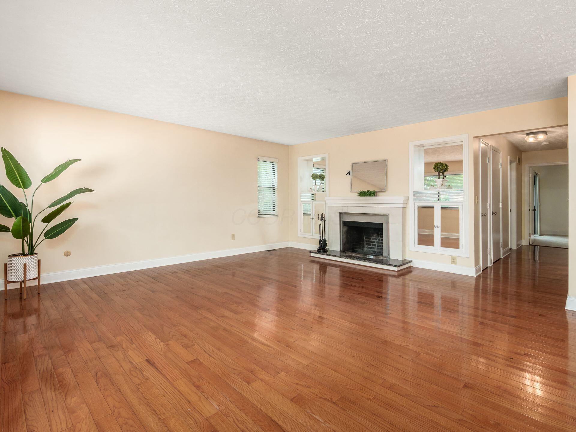 1731 Arlingate Drive S Property Photo 10