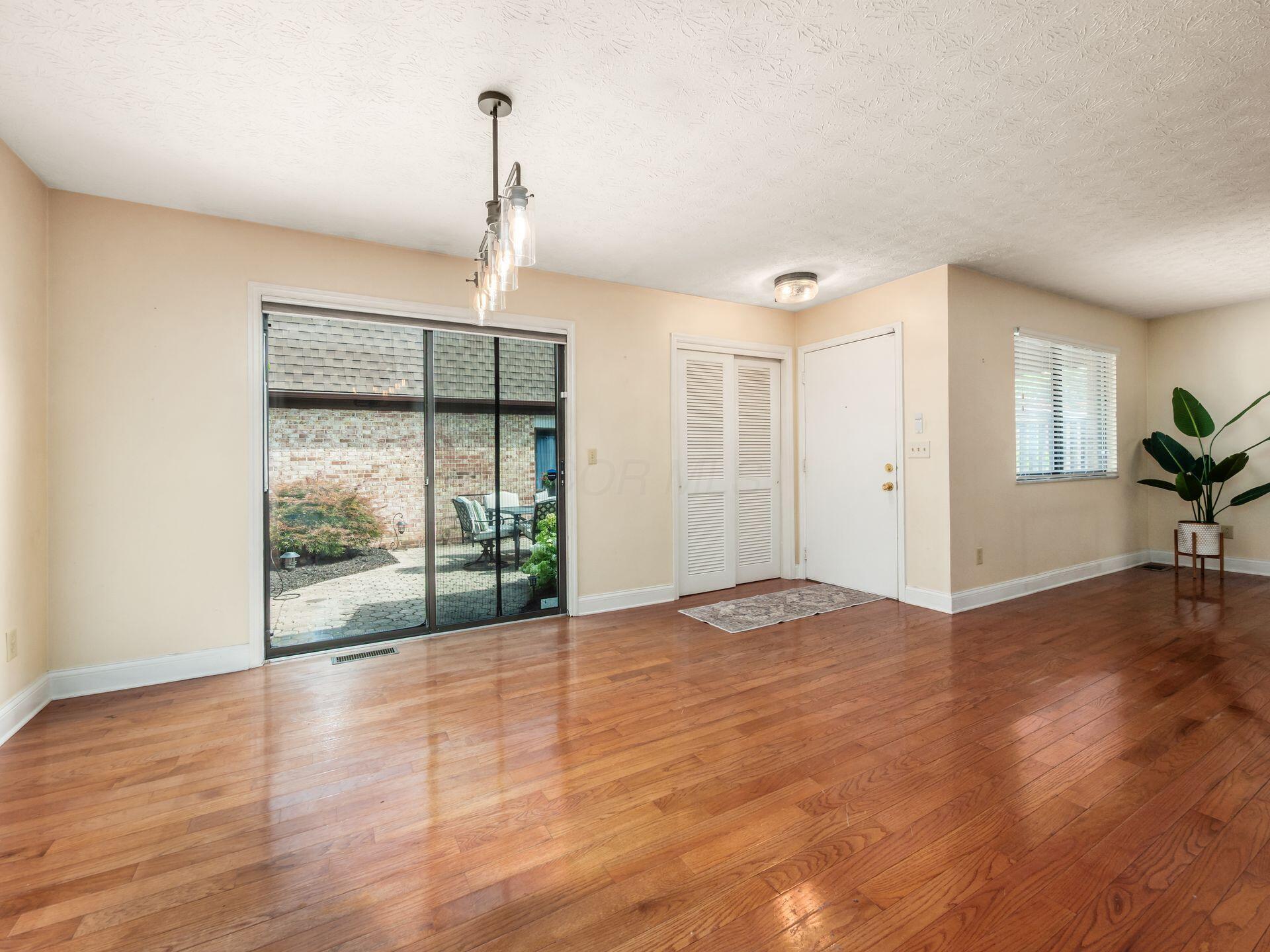 1731 Arlingate Drive S Property Photo 14