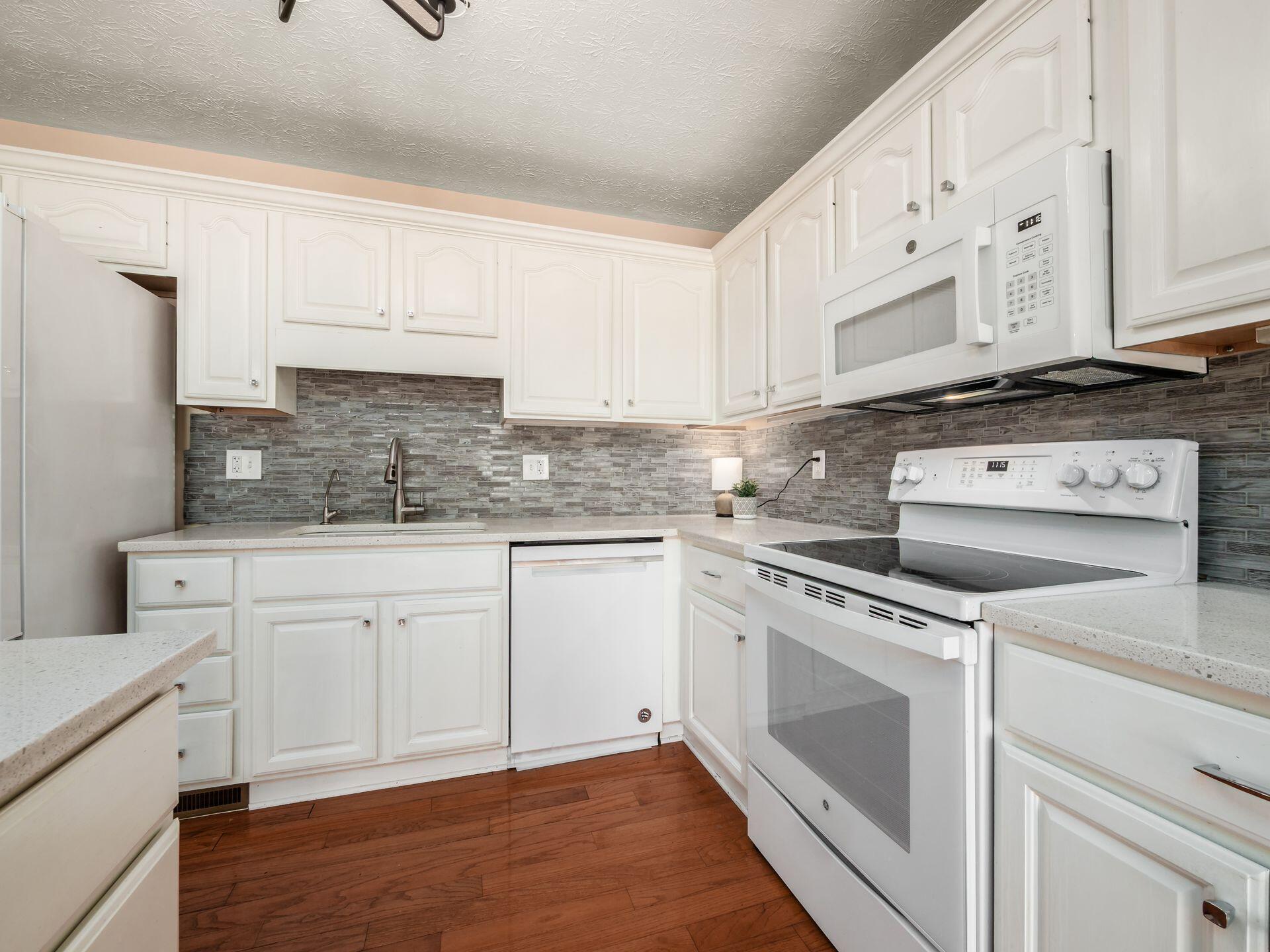 1731 Arlingate Drive S Property Photo 16