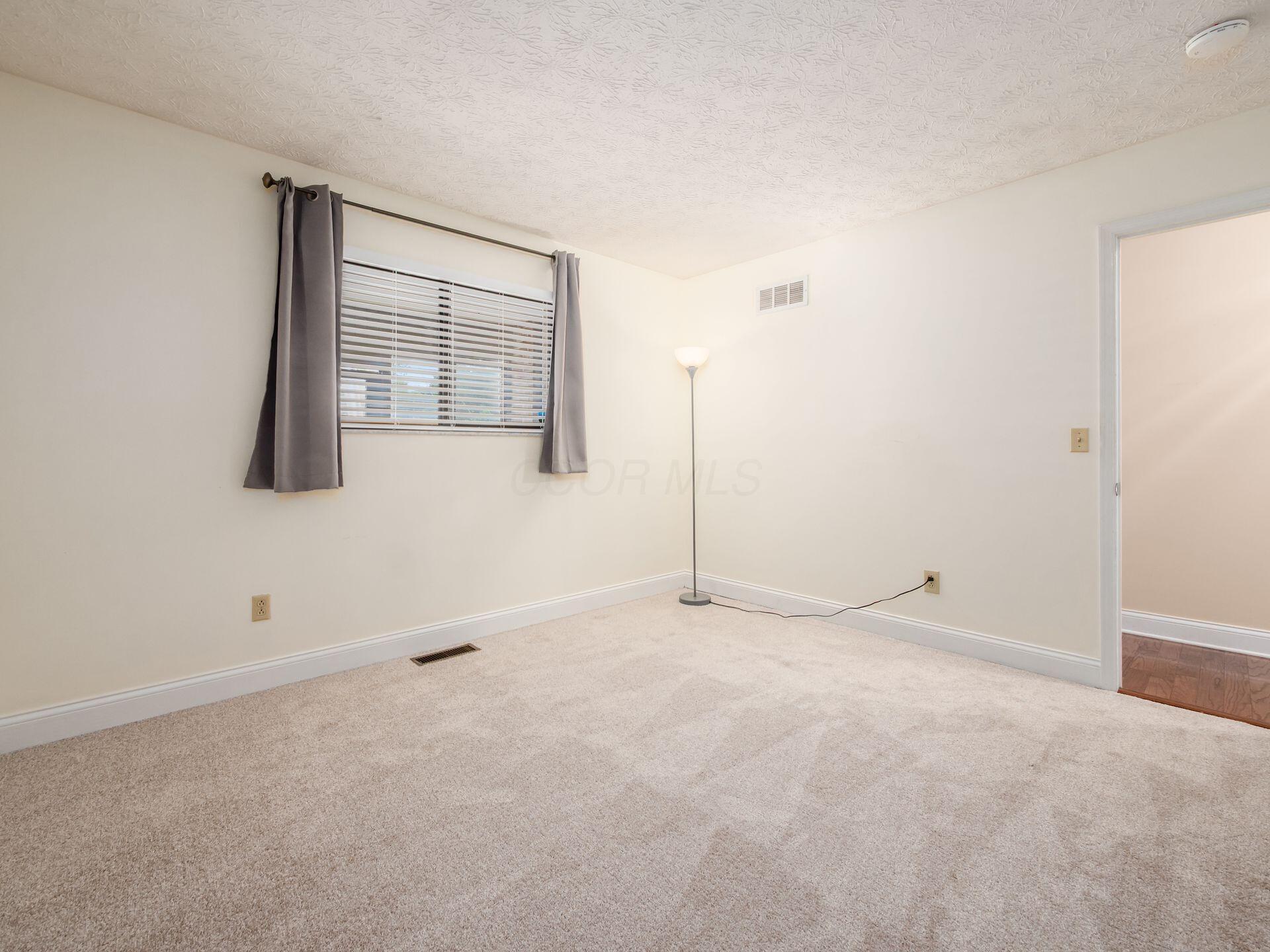 1731 Arlingate Drive S Property Photo 24