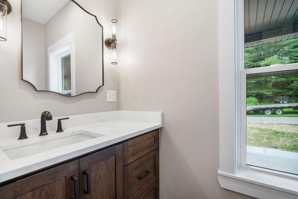 124 E Walnut Street Property Photo 14