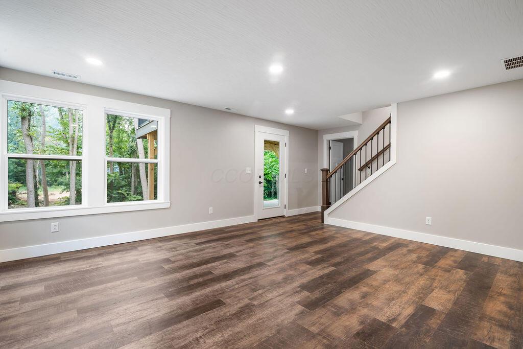 124 E Walnut Street Property Photo 38