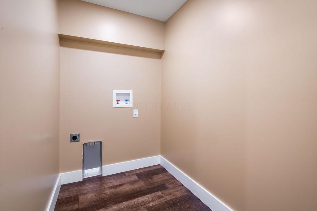 124 E Walnut Street Property Photo 41