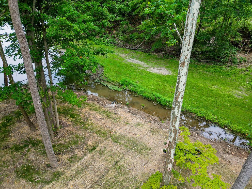 124 E Walnut Street Property Photo 44