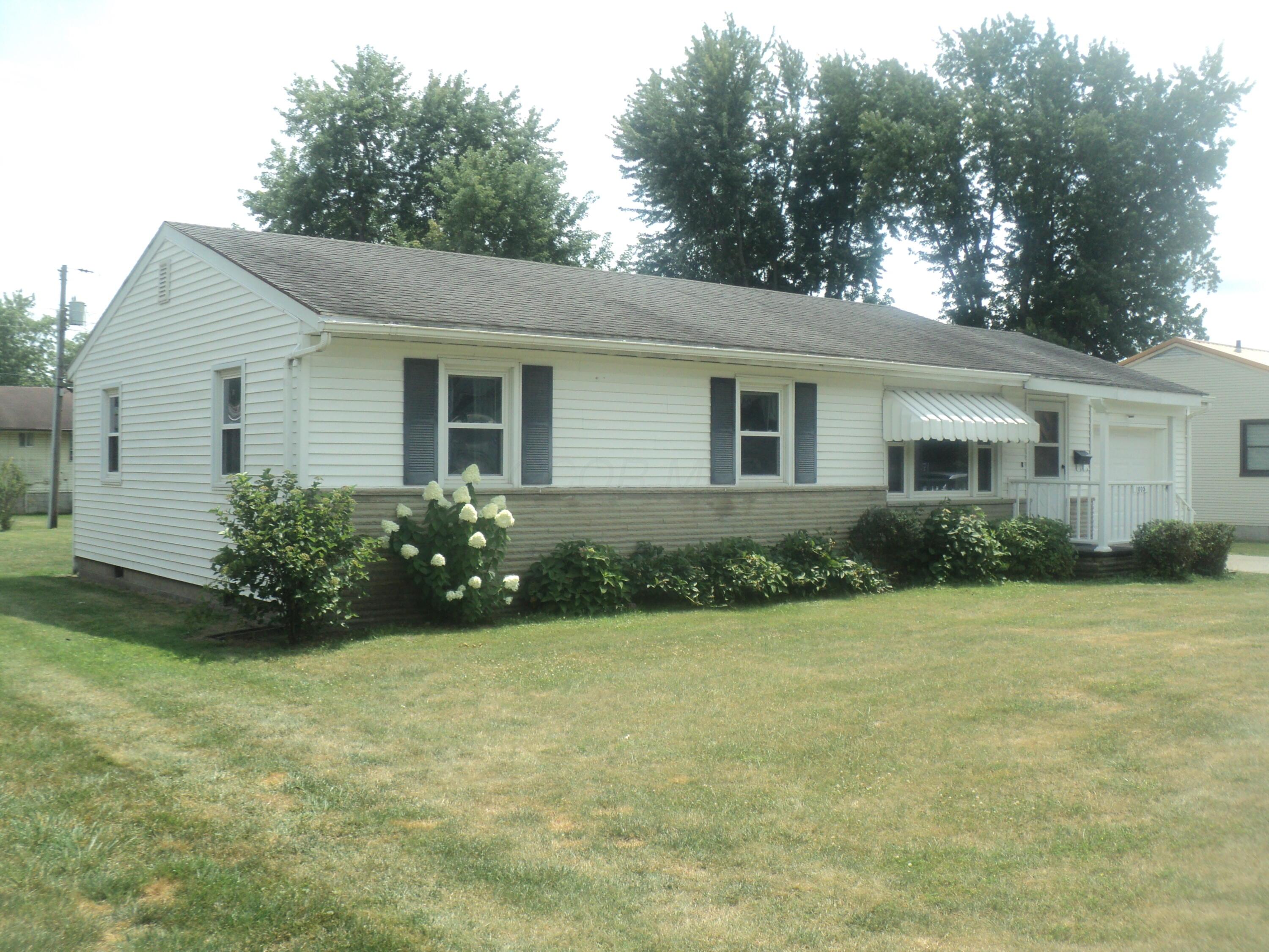 1005 Golfview Drive Property Photo 1
