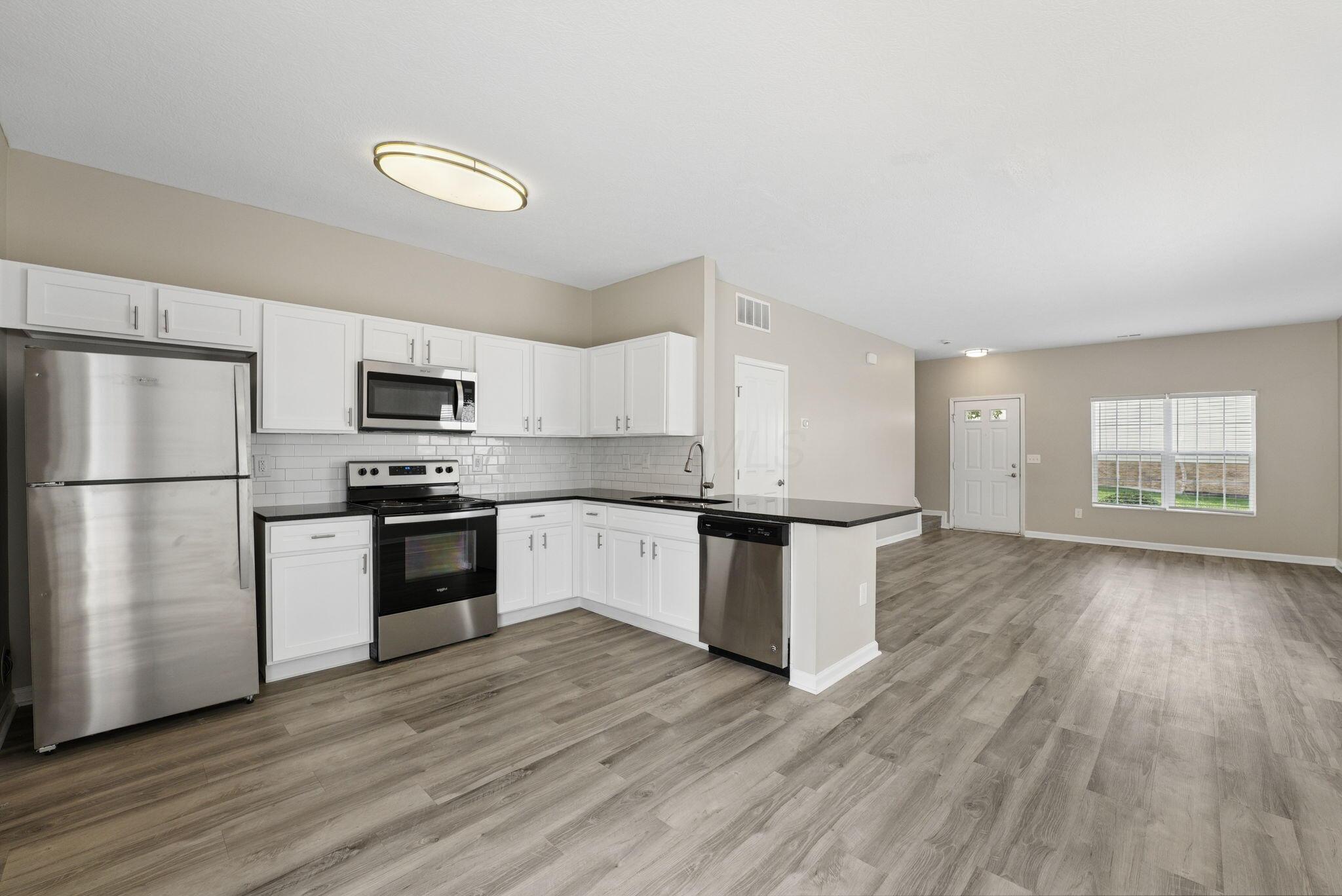 2092 River Rock Way Property Photo 11