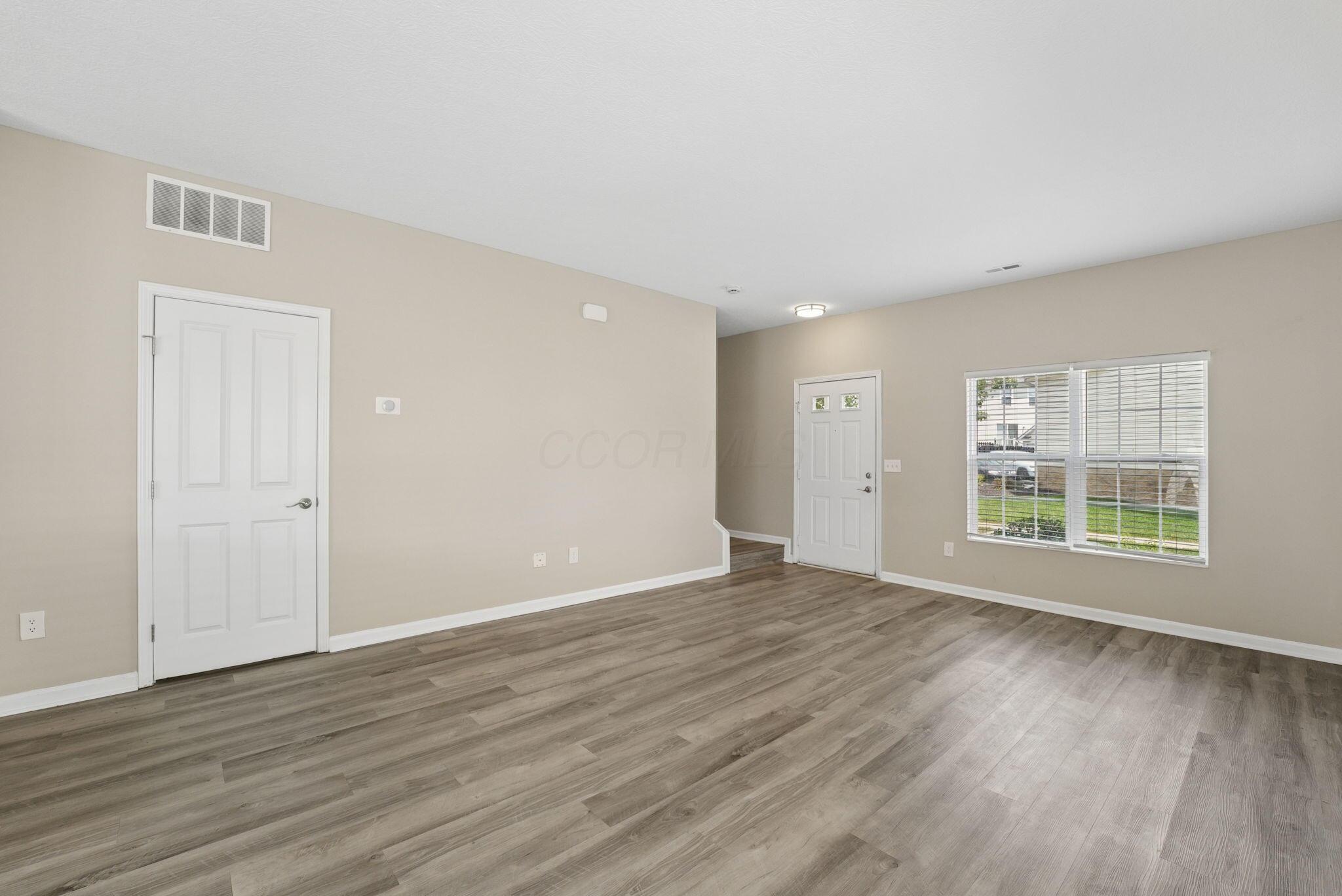2096 River Rock Way Property Photo 10