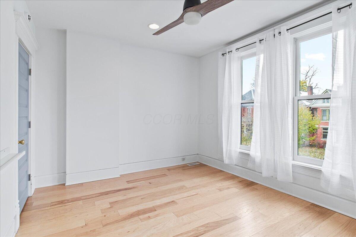 674 S Ohio Avenue Property Photo 23