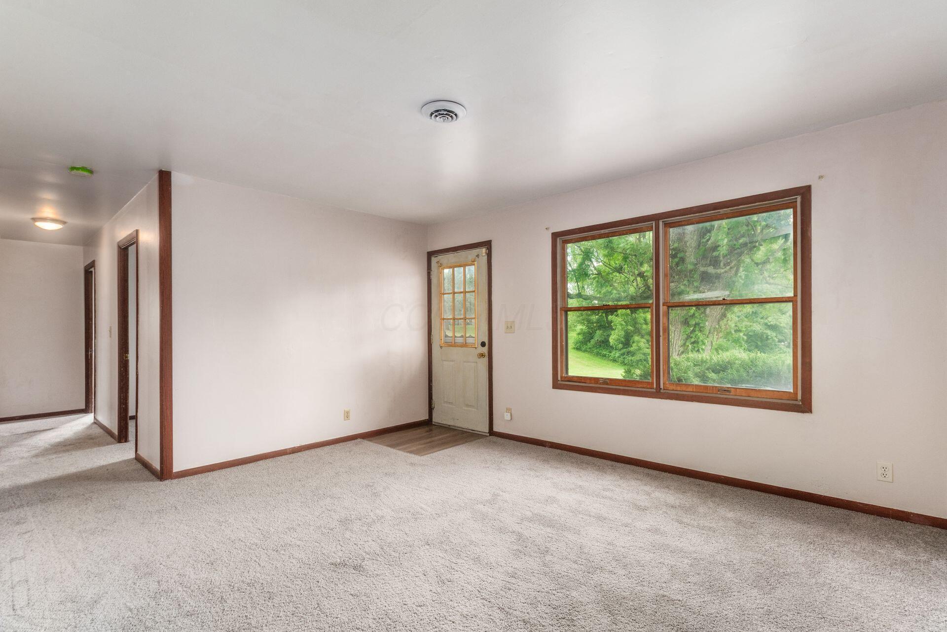 140 Parkside Drive Property Photo 9