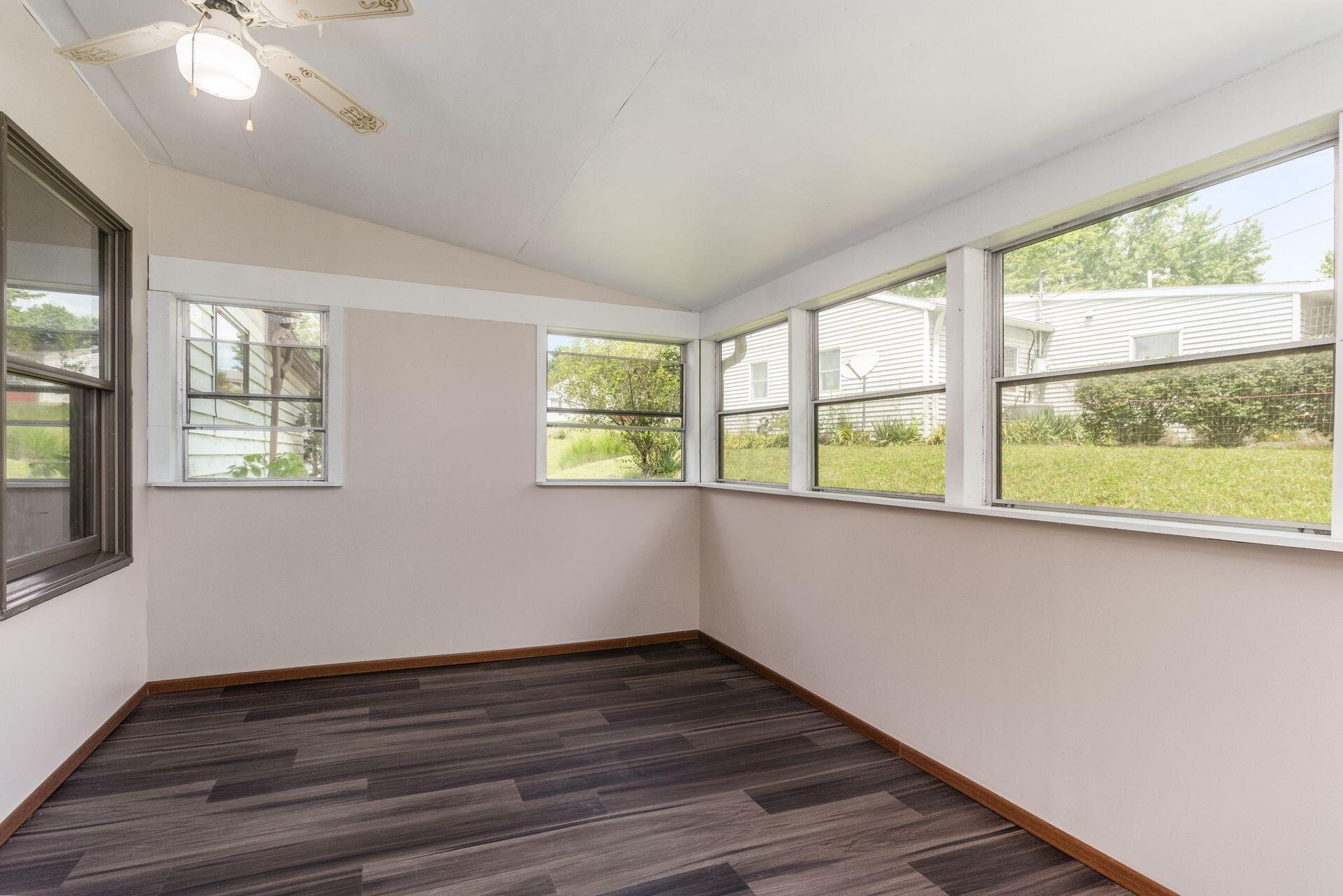 140 Parkside Drive Property Photo 14