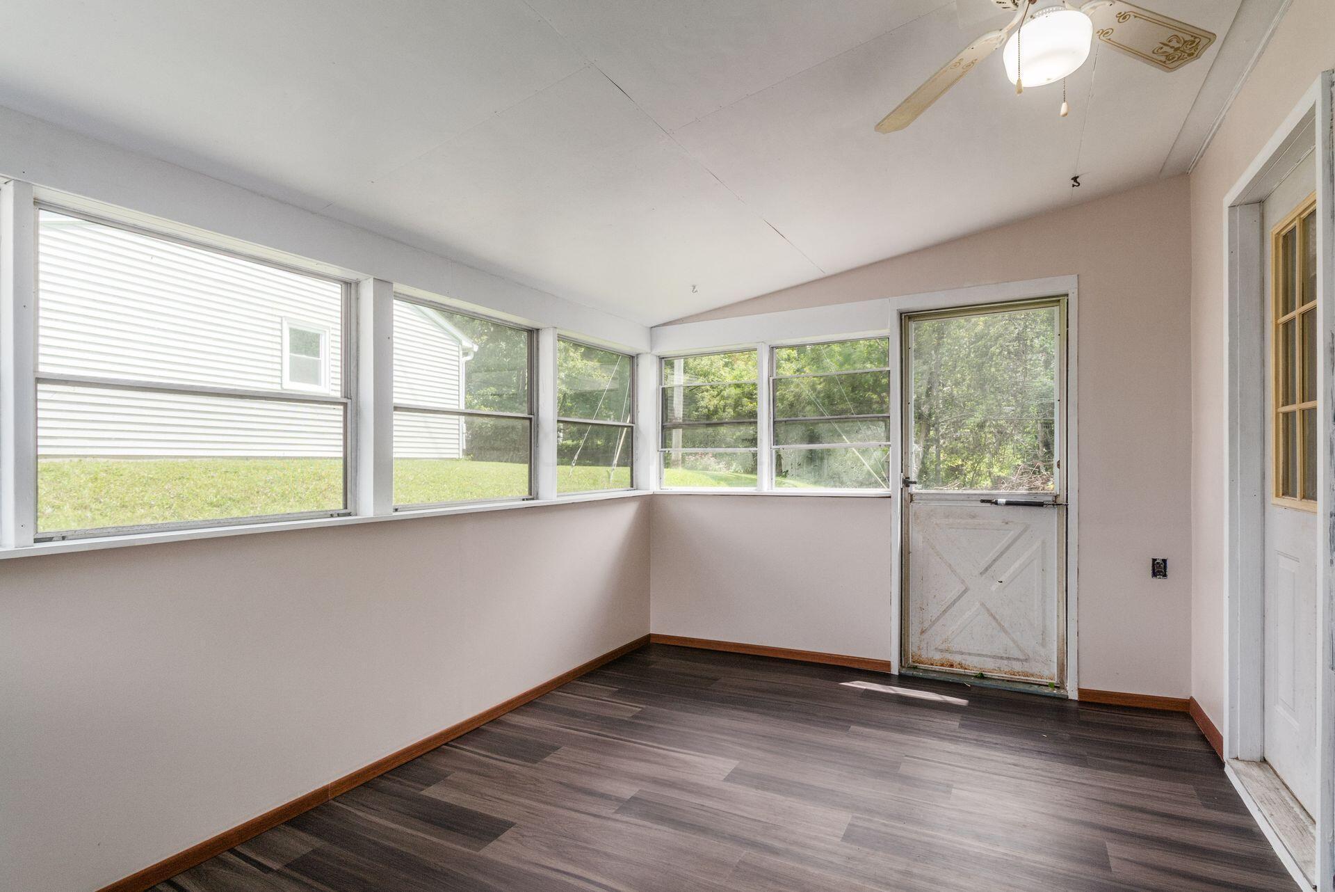 140 Parkside Drive Property Photo 16