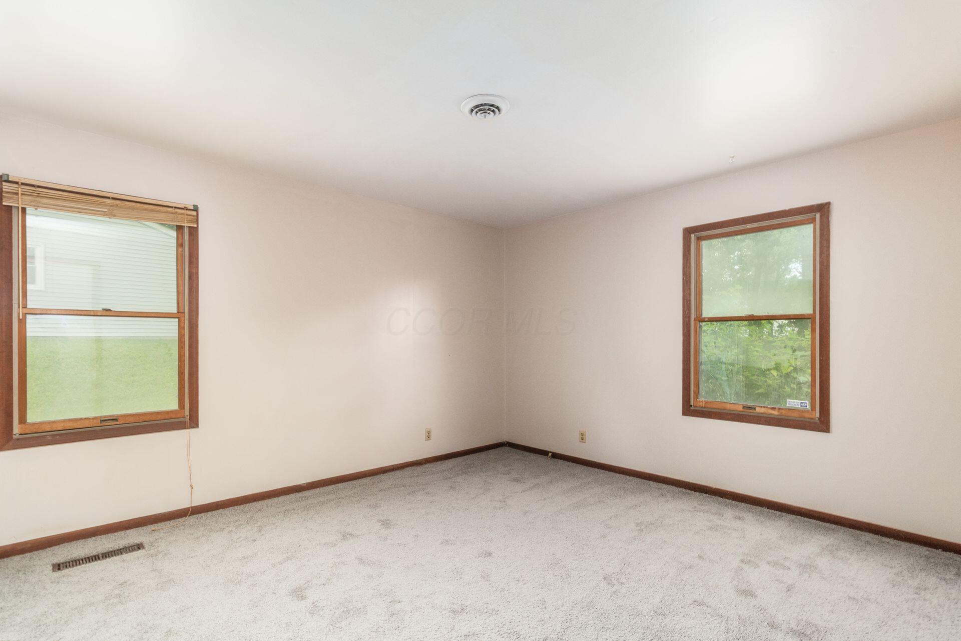 140 Parkside Drive Property Photo 23