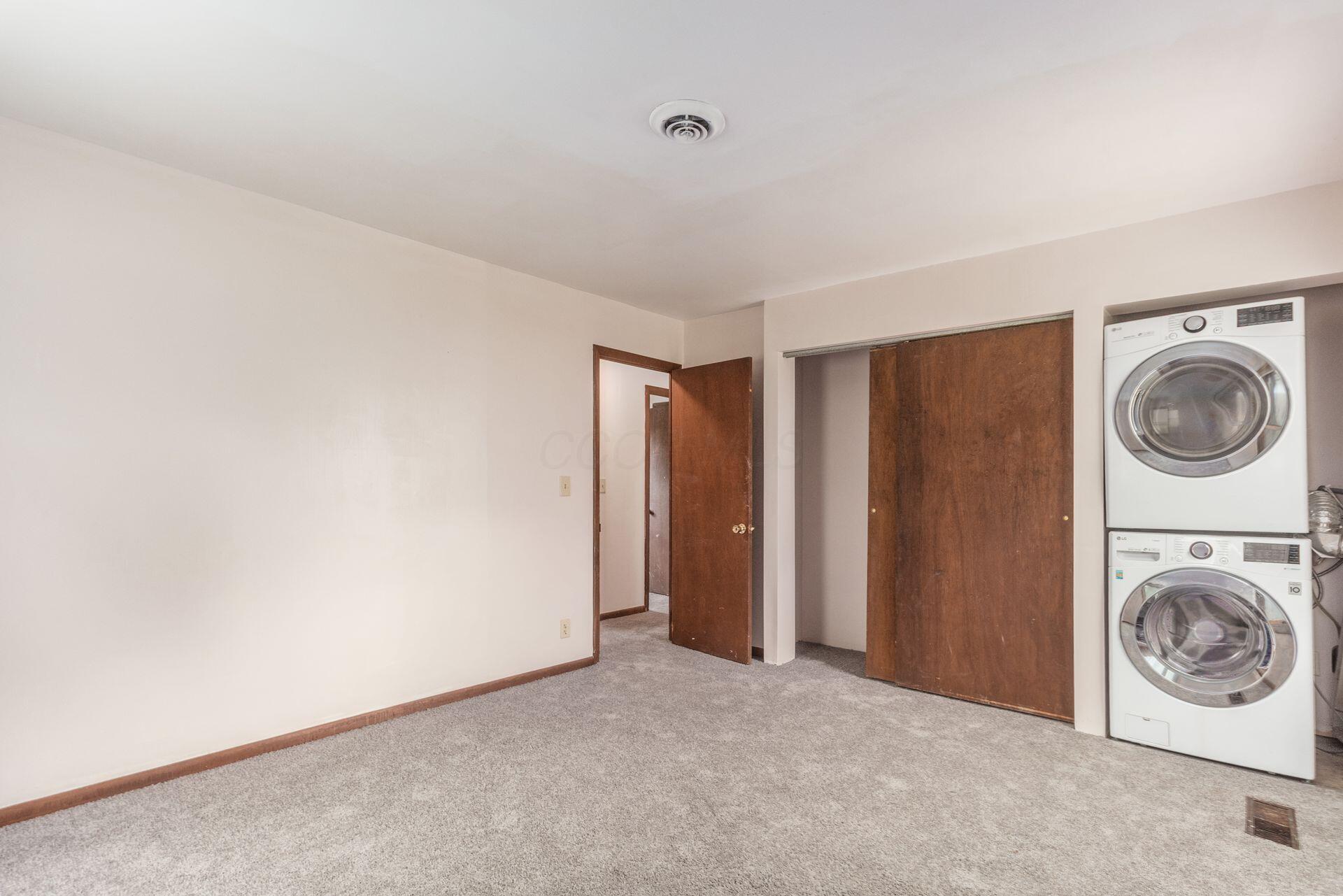 140 Parkside Drive Property Photo 24