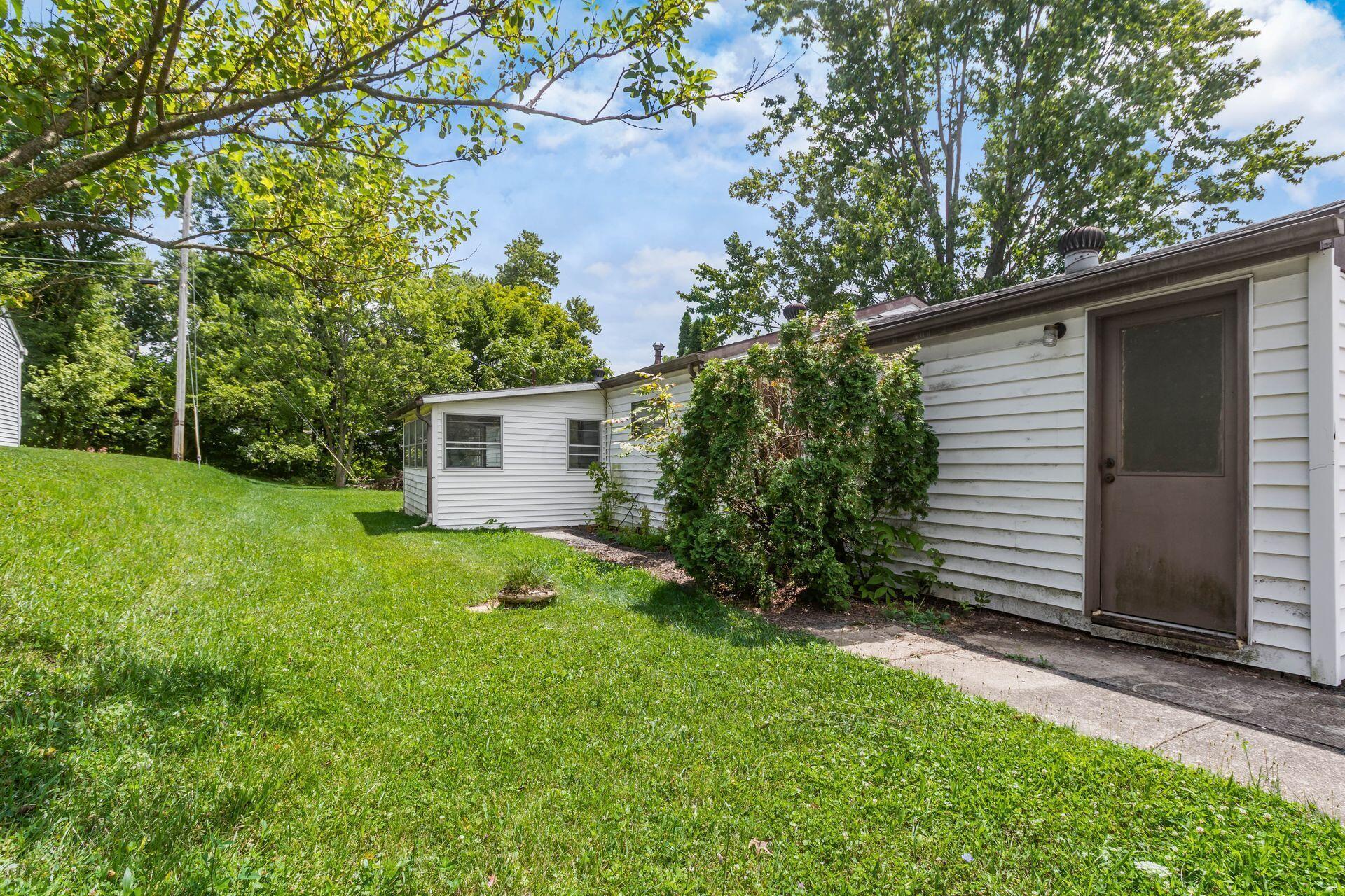 140 Parkside Drive Property Photo 30