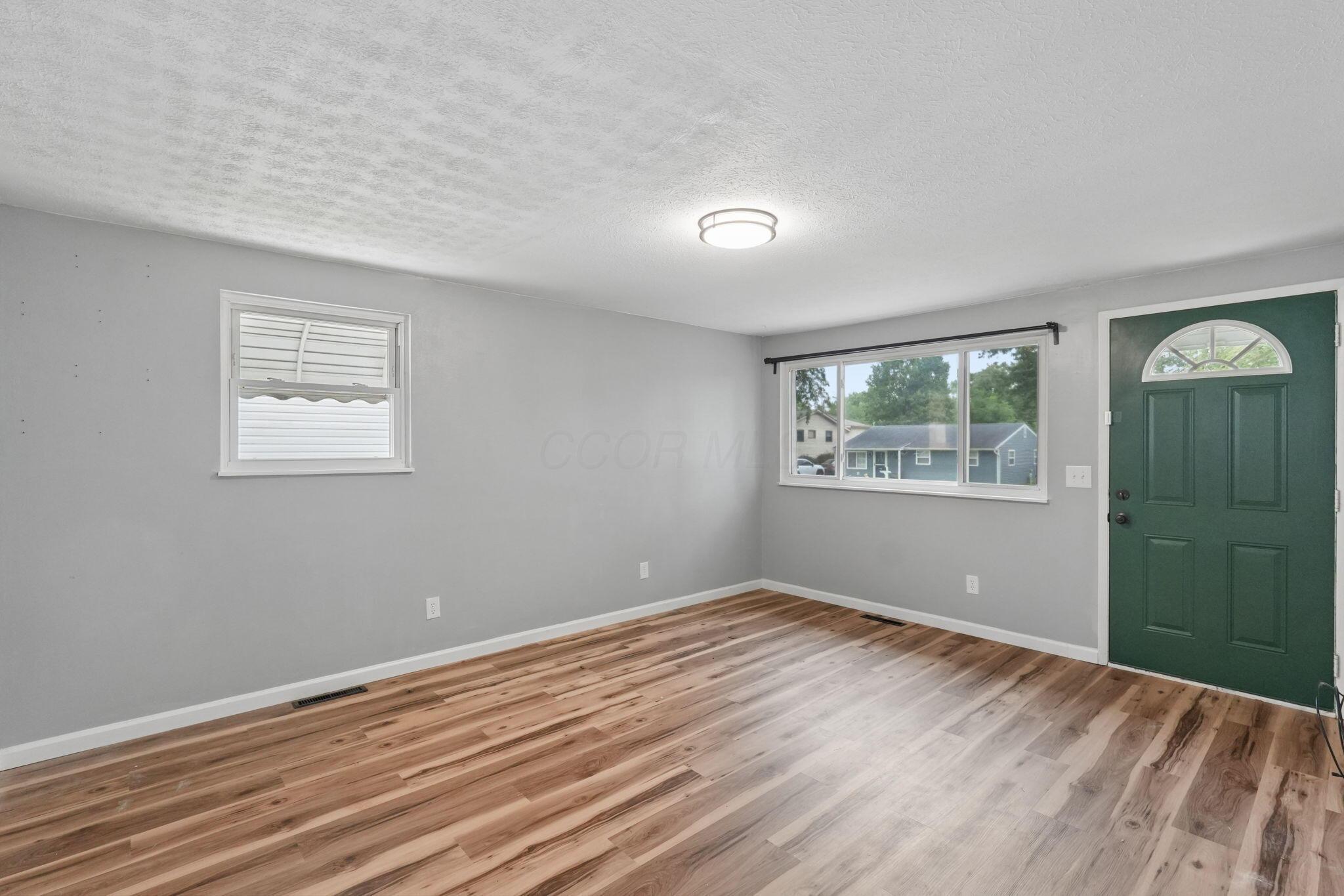 4040 Randell Road Property Photo 8