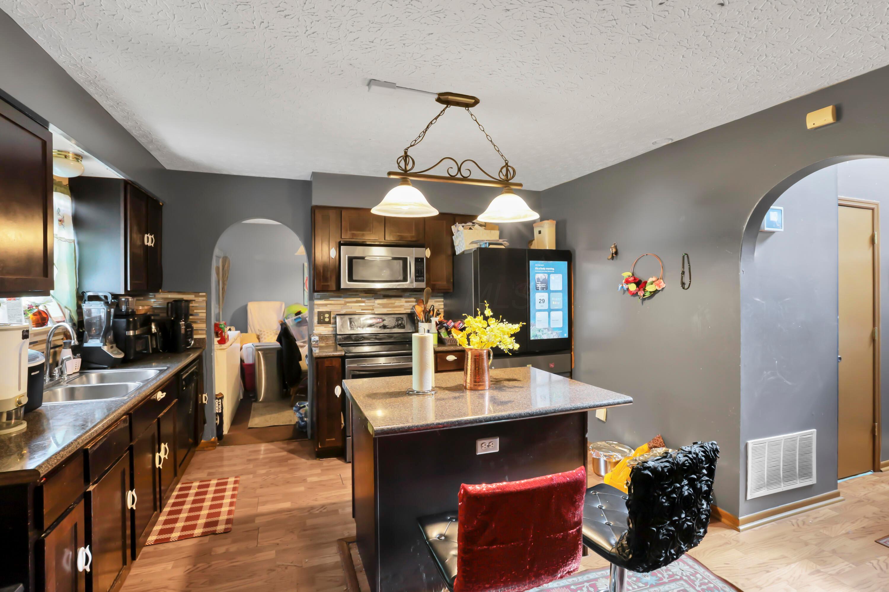 2726 Wallcrest Boulevard Property Photo 6