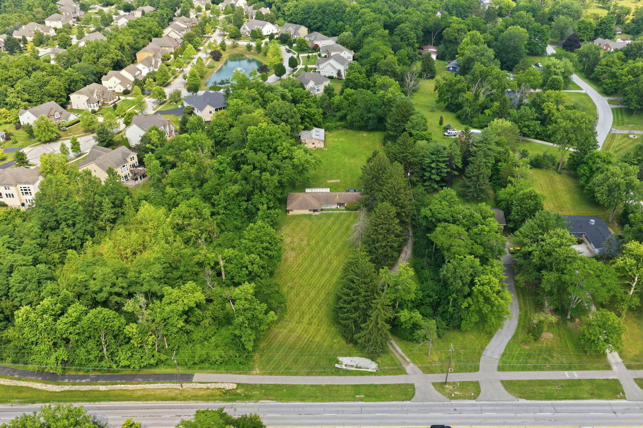 7410 Riverside Drive Property Photo 2