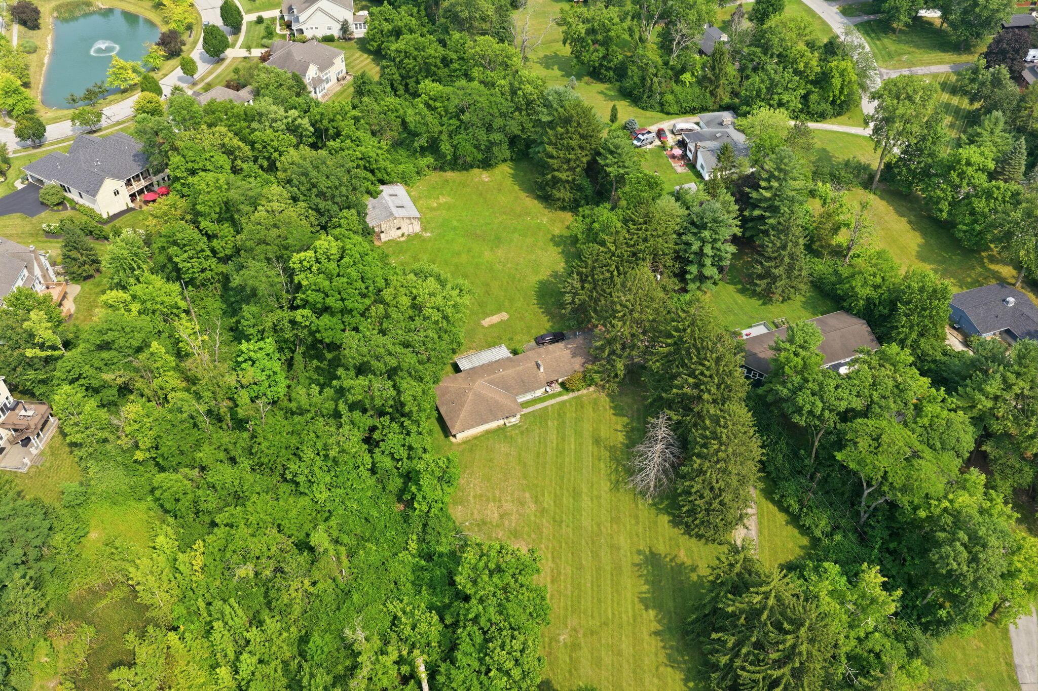 7410 Riverside Drive Property Photo 3