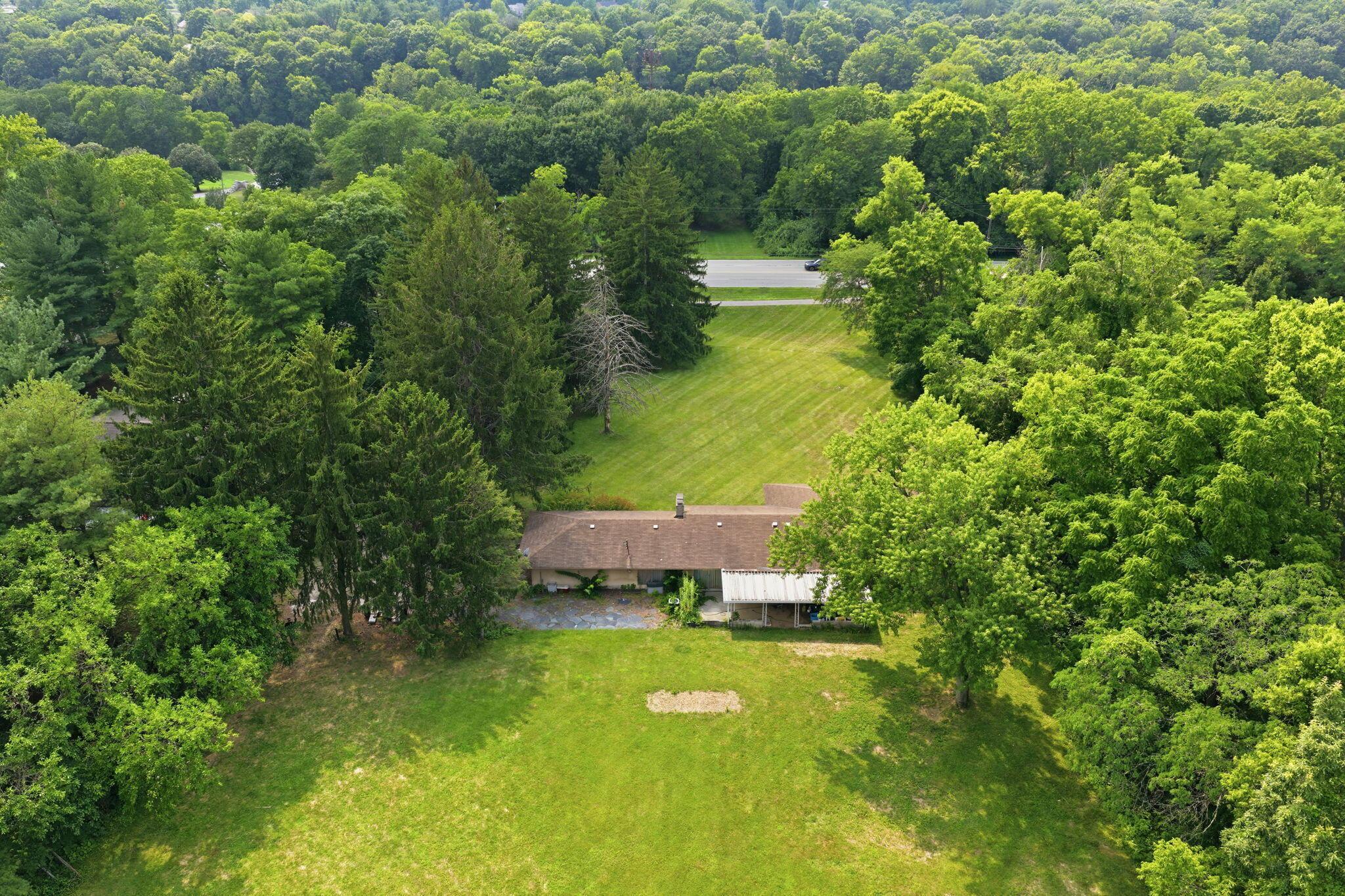 7410 Riverside Drive Property Photo 11
