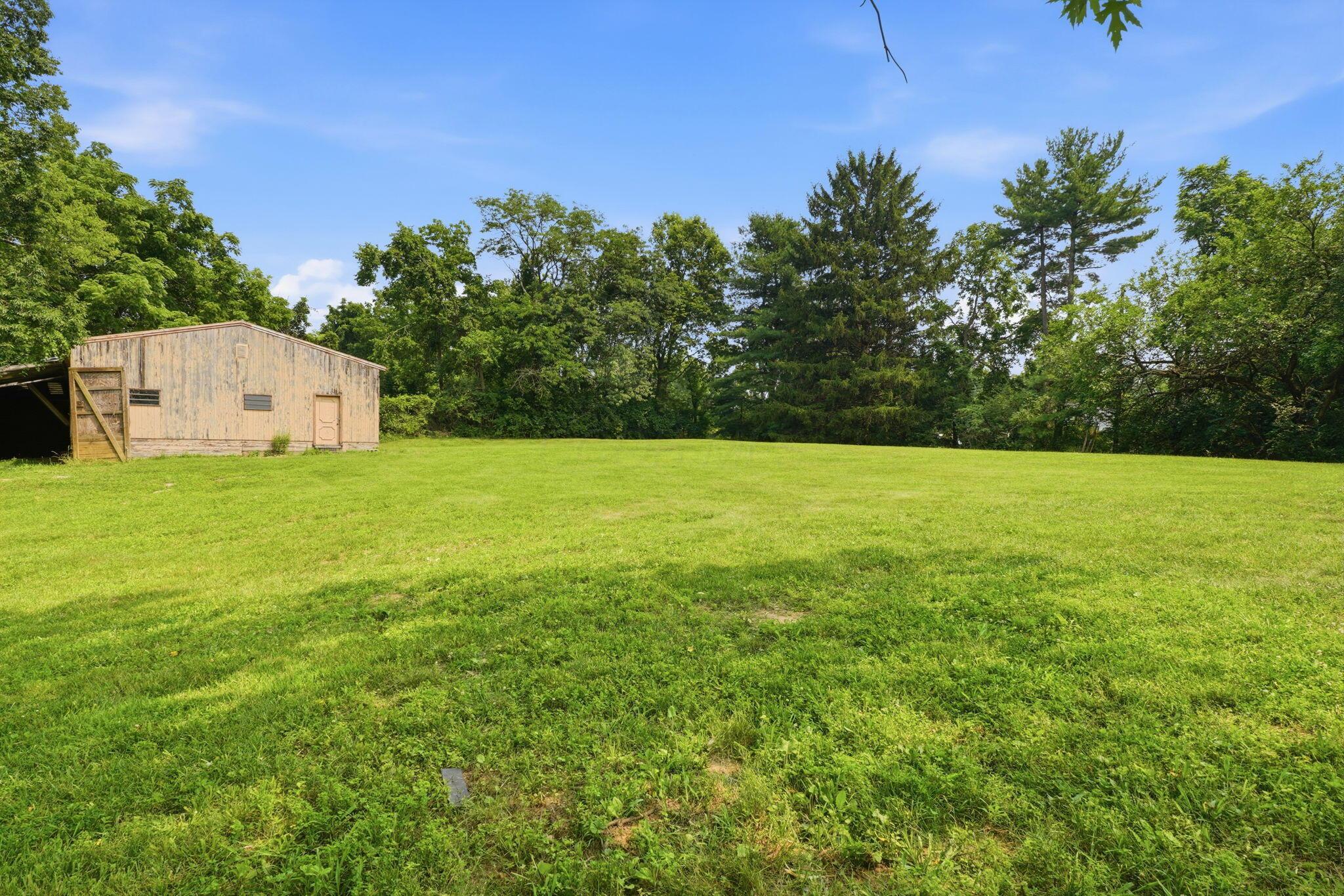 7410 Riverside Drive Property Photo 17