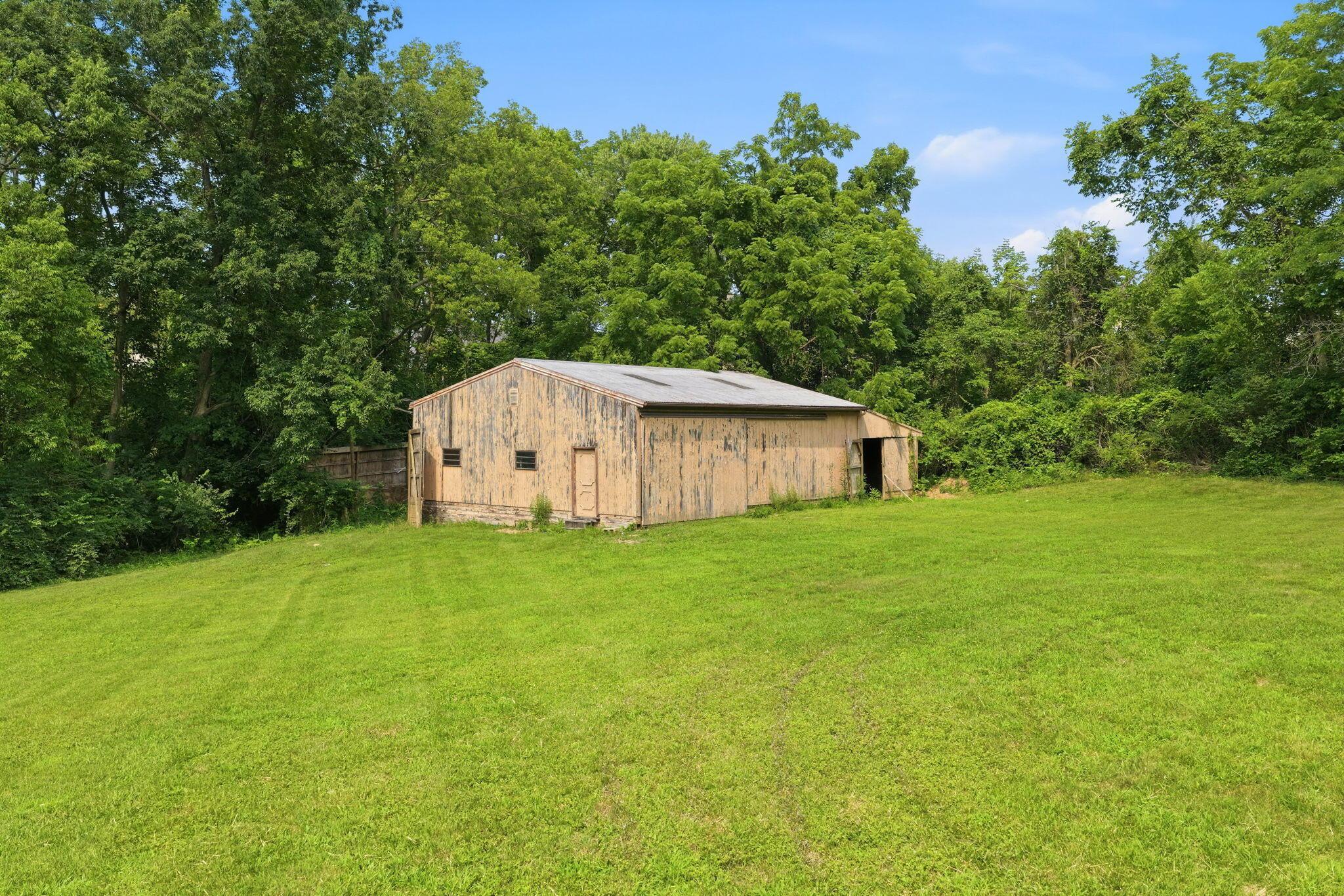 7410 Riverside Drive Property Photo 18