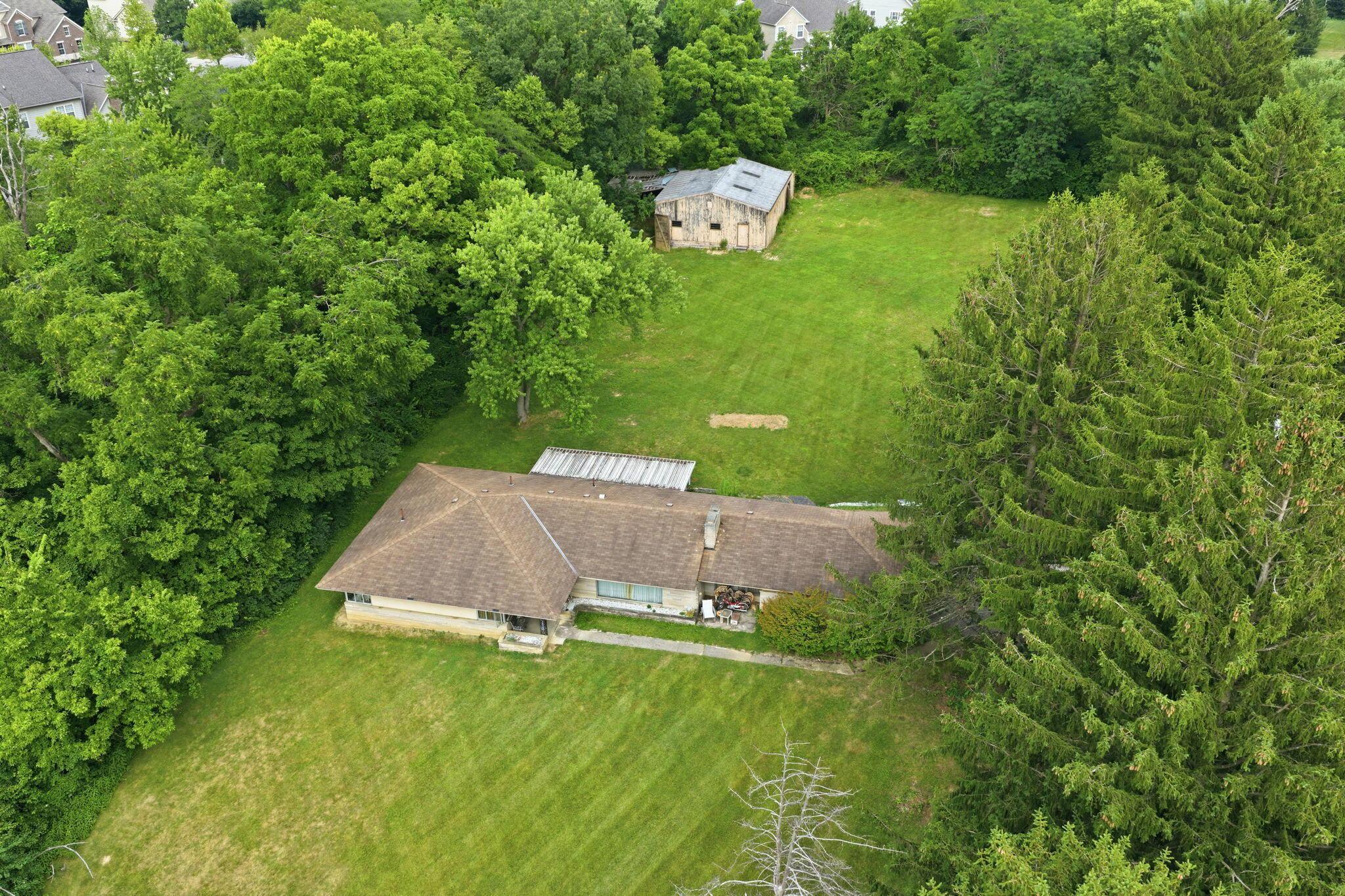 7410 Riverside Drive Property Photo 23