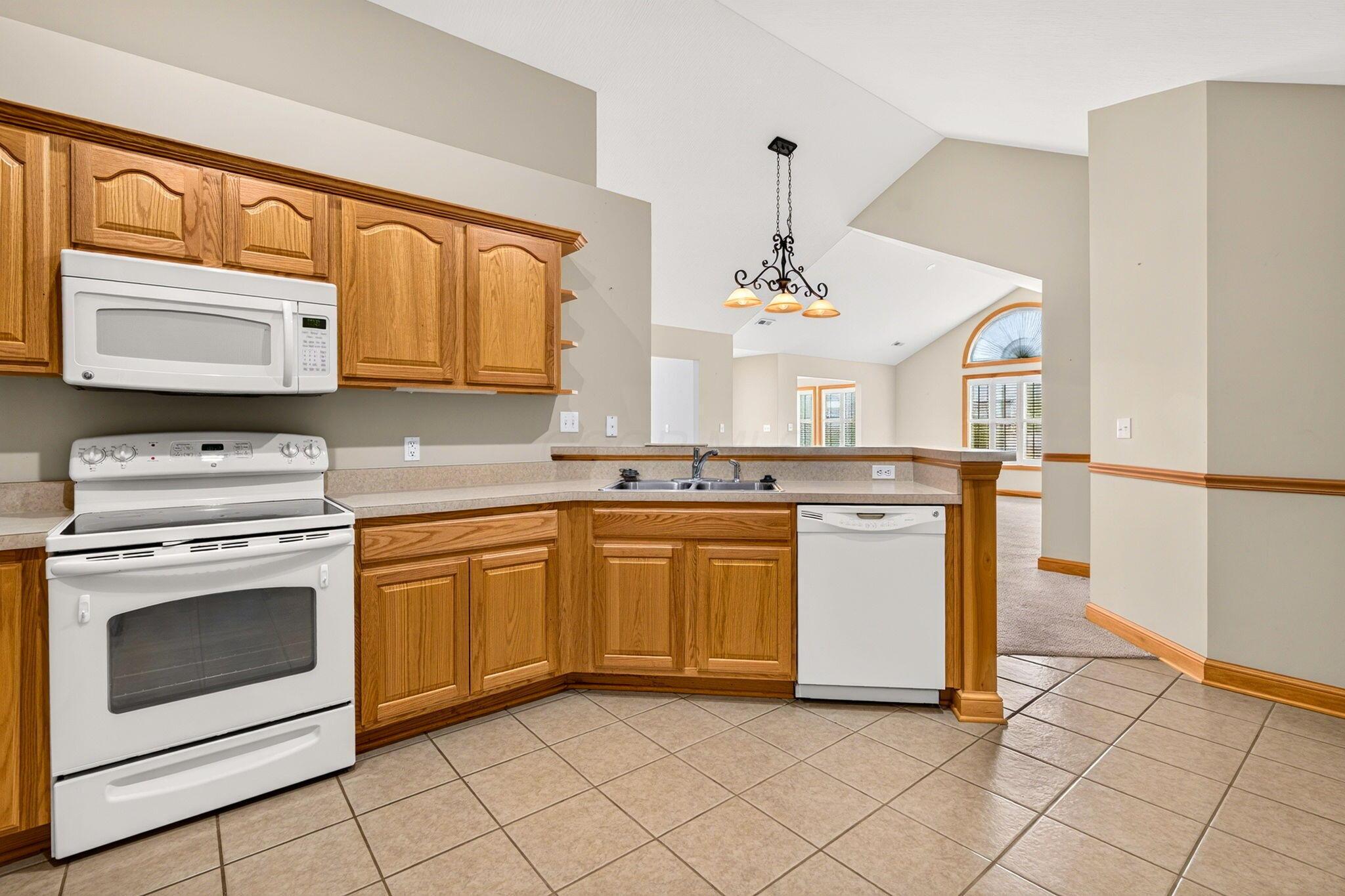 1639 Crossing Boulevard Property Photo 10