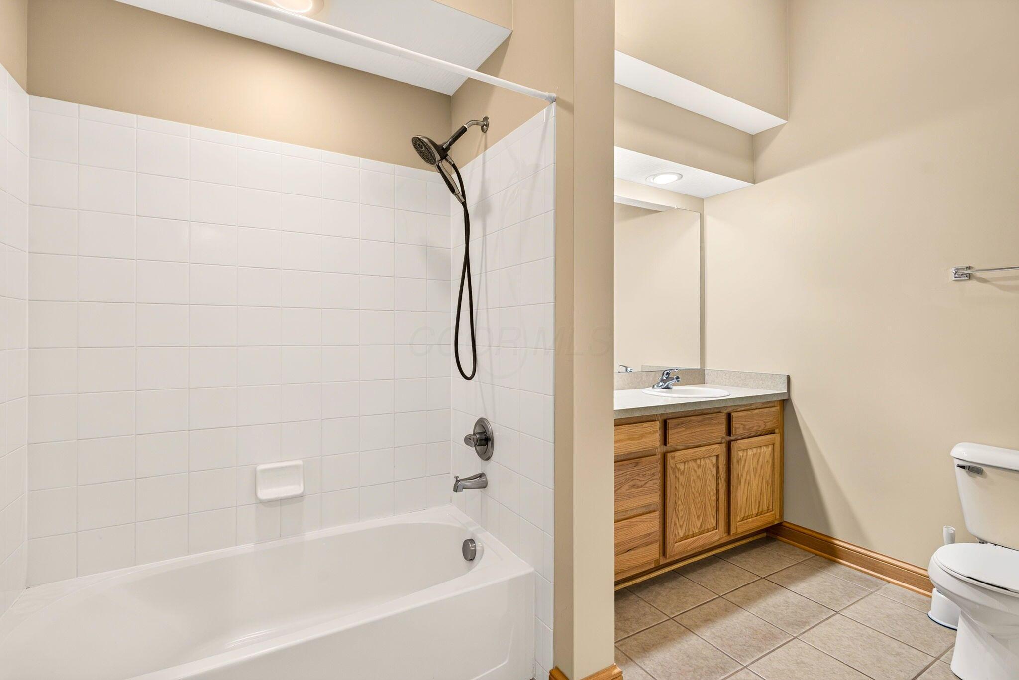 1639 Crossing Boulevard Property Photo 22